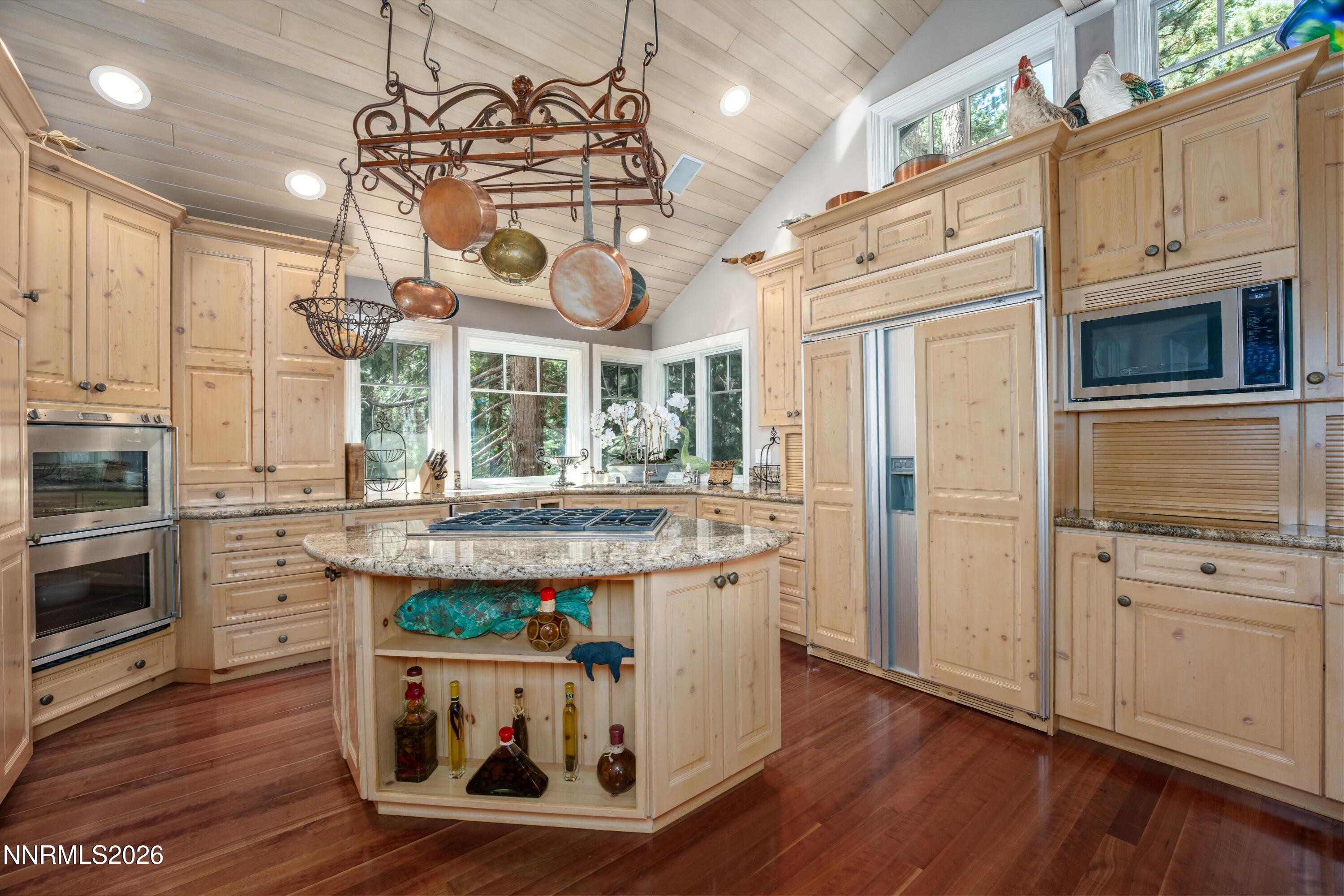 15 Kelly Circle Property Photo 14