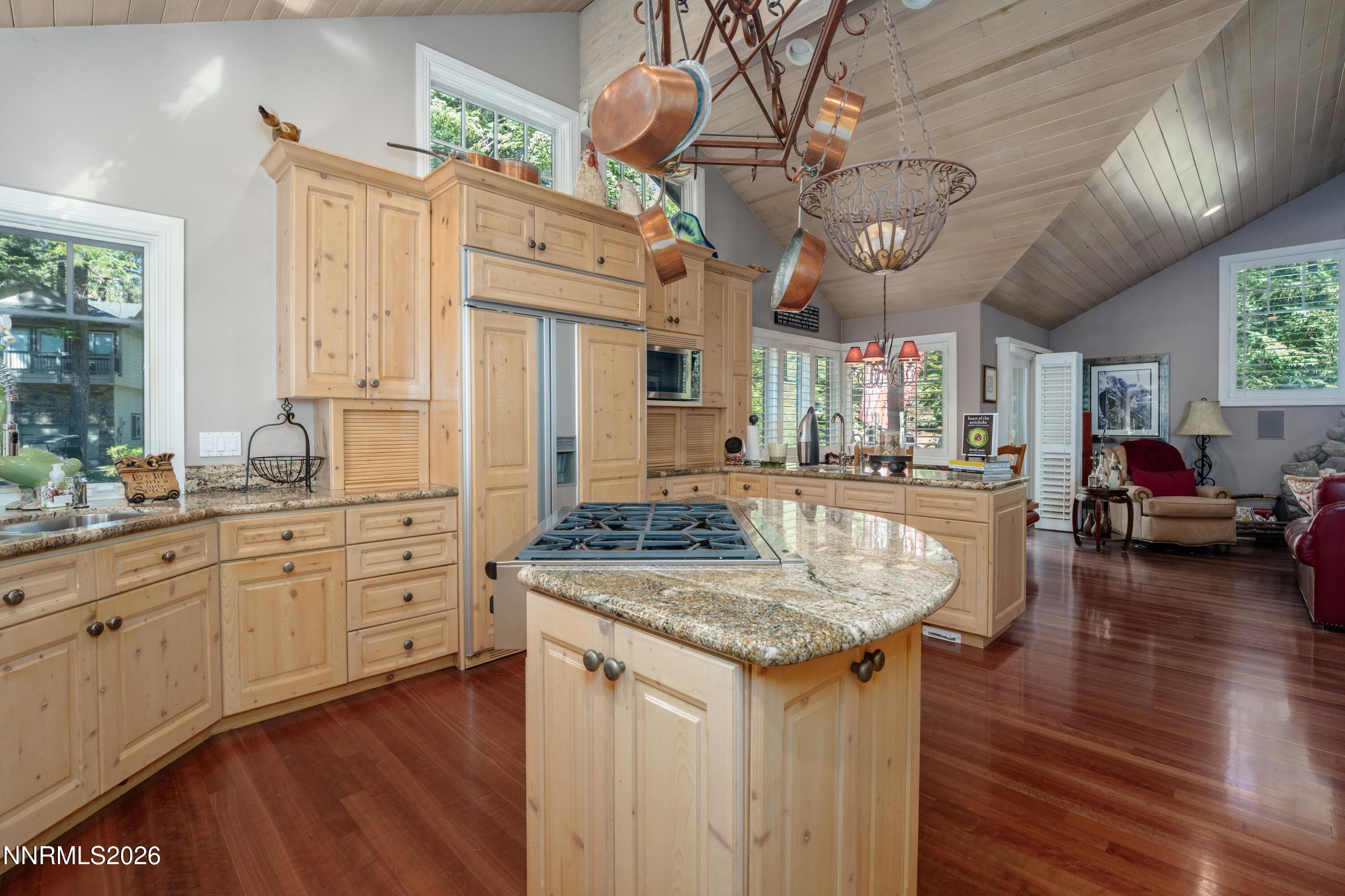 15 Kelly Circle Property Photo 16