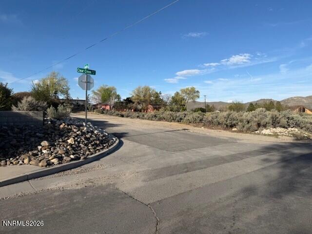 5460 Lynnett Lane Property Photo 1
