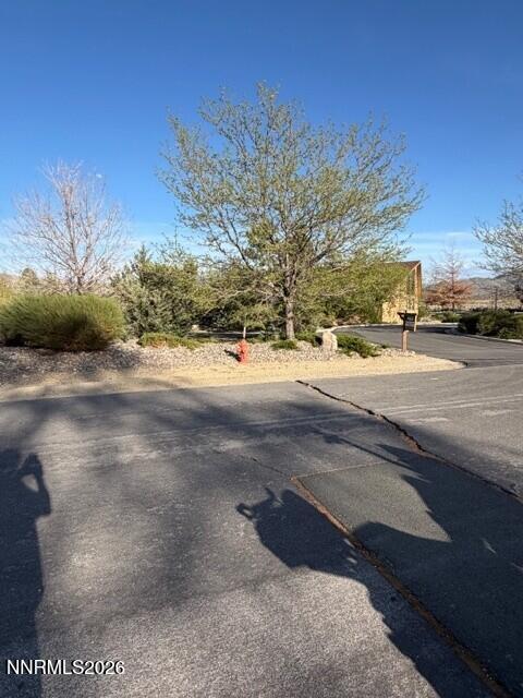 5460 Lynnett Lane Property Photo 2