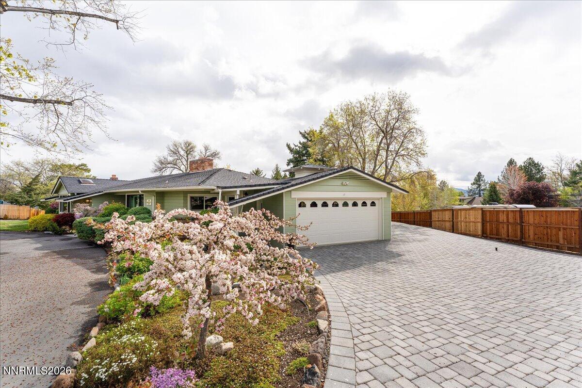1840 Berkeley Drive Property Photo 8