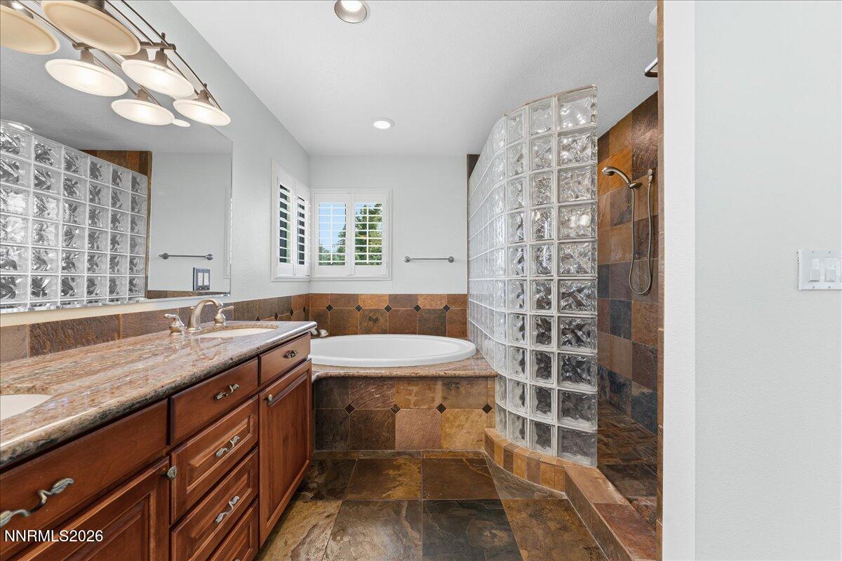 1840 Berkeley Drive Property Photo 34