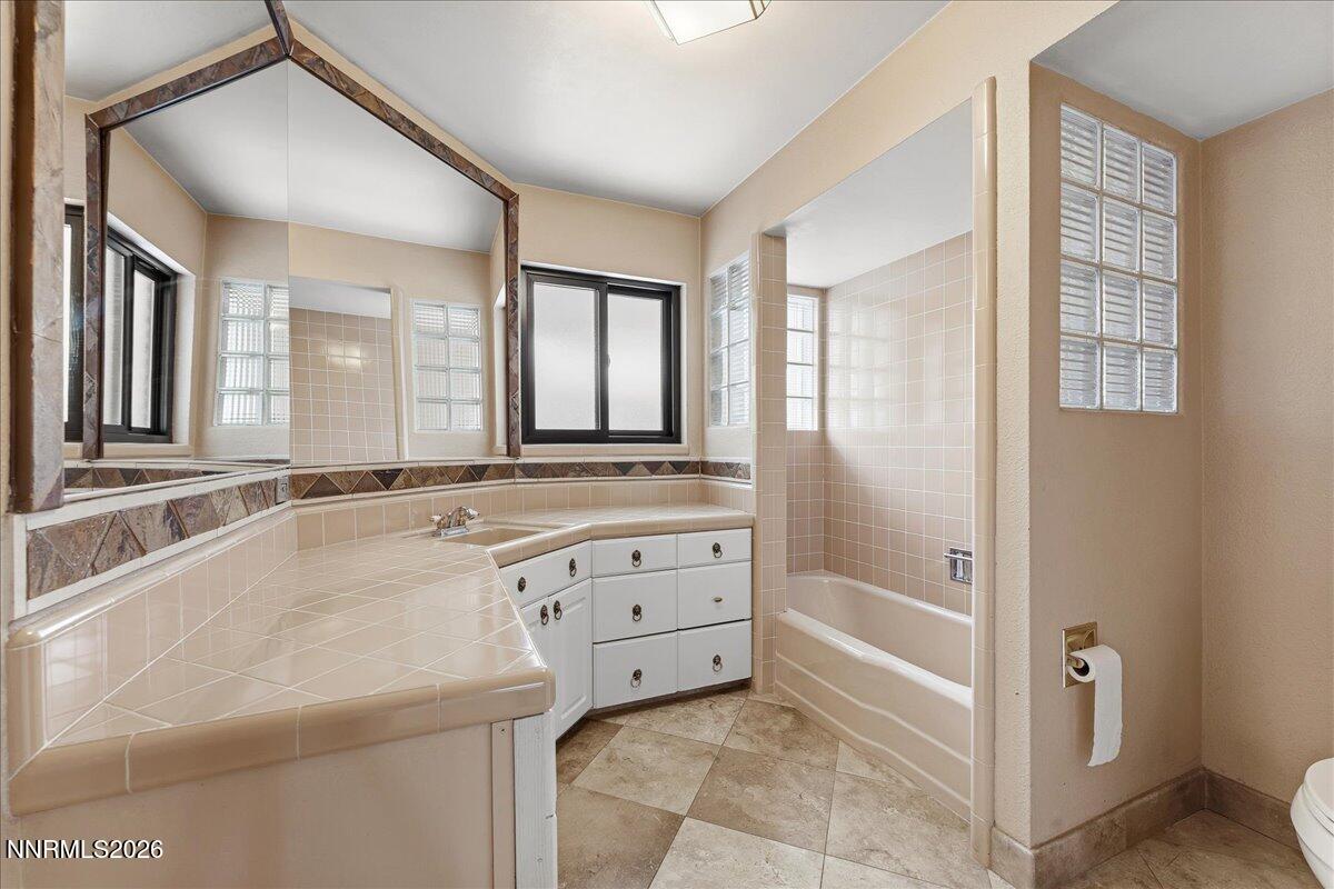 1840 Berkeley Drive Property Photo 42