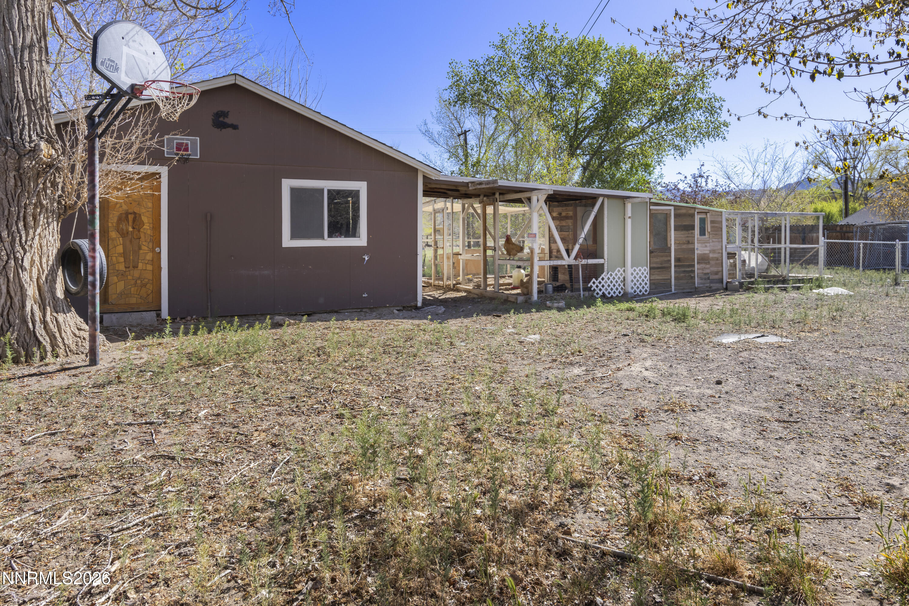 940 Curtis Place Property Photo 11