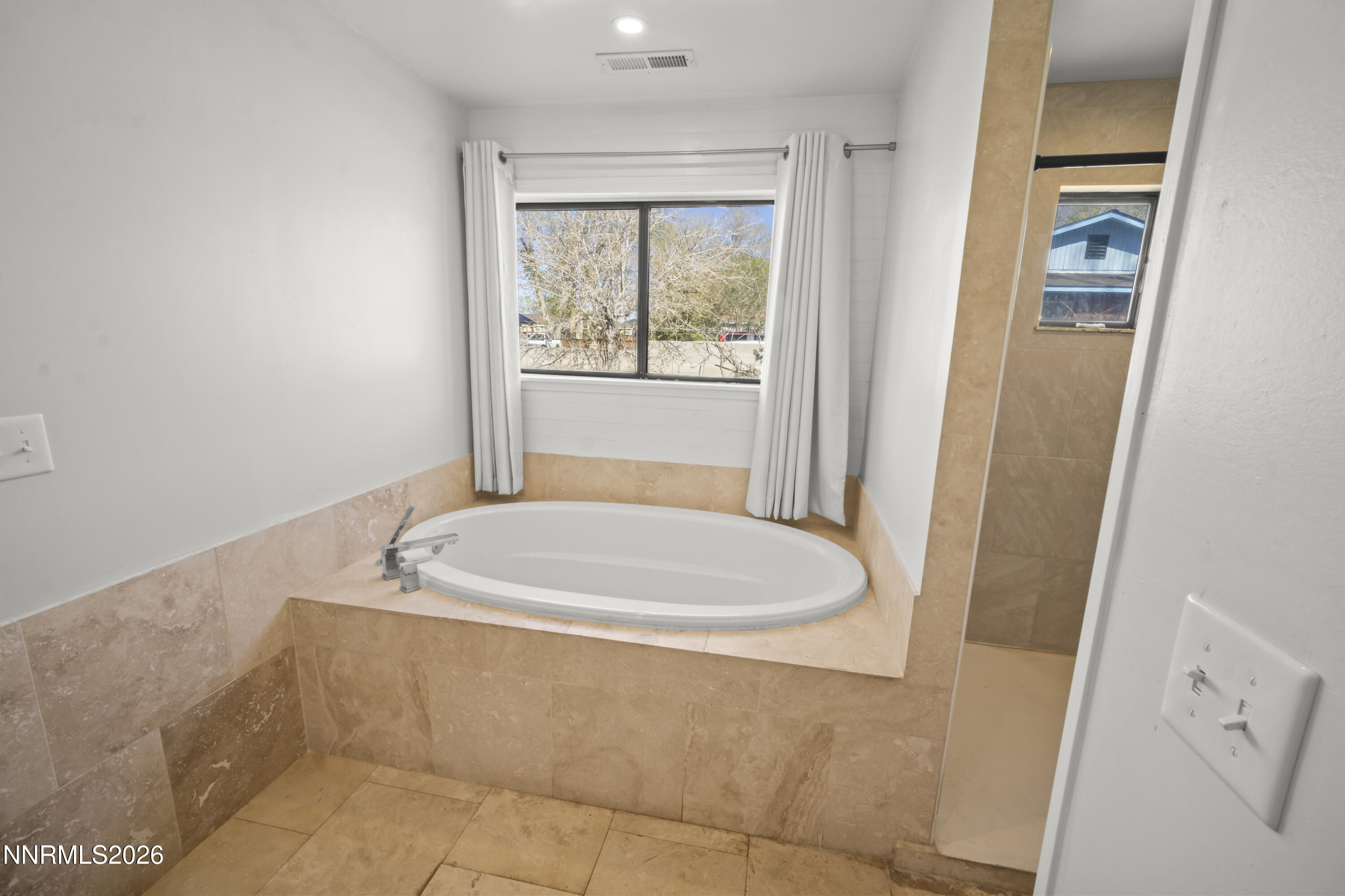 940 Curtis Place Property Photo 34