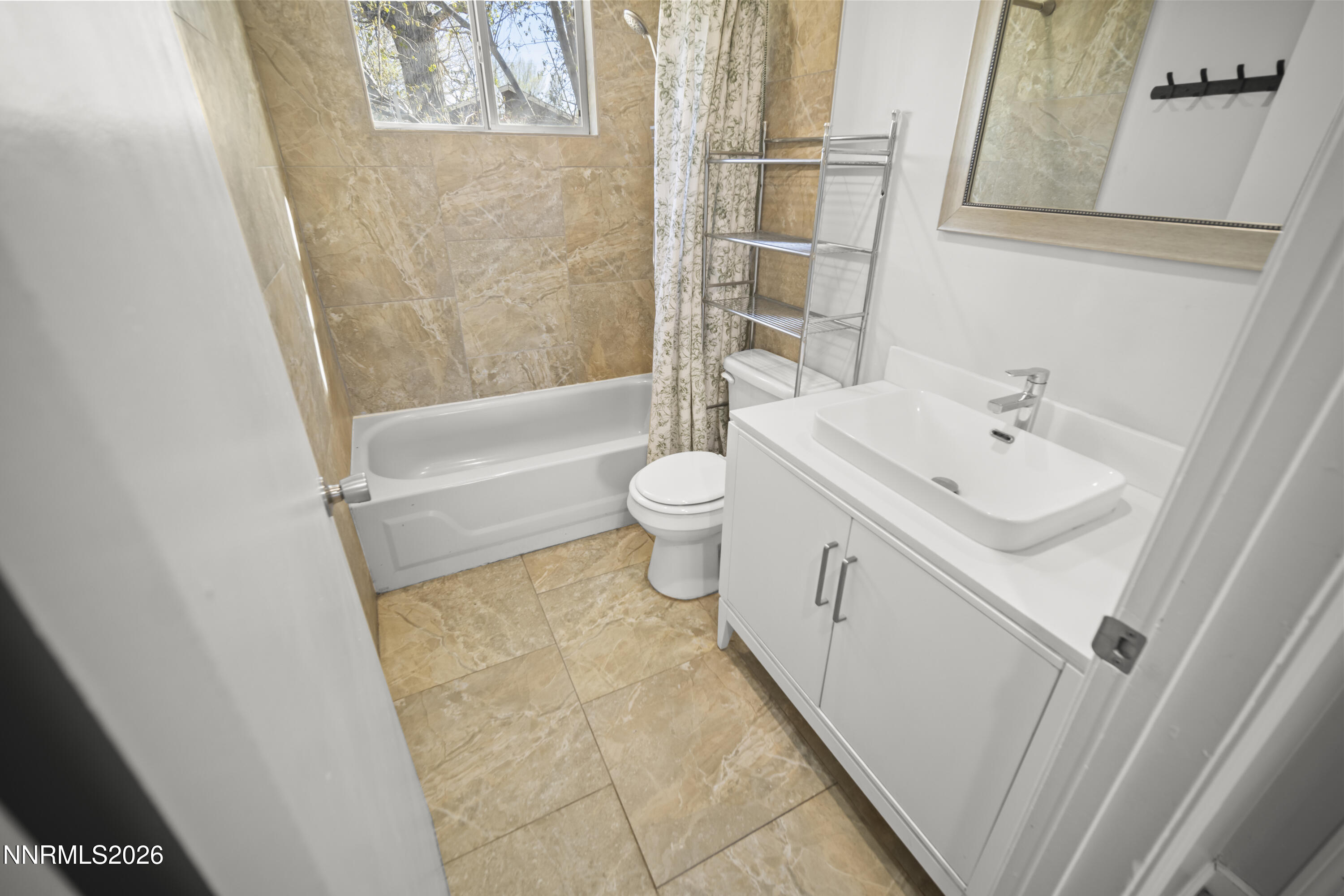 940 Curtis Place Property Photo 39