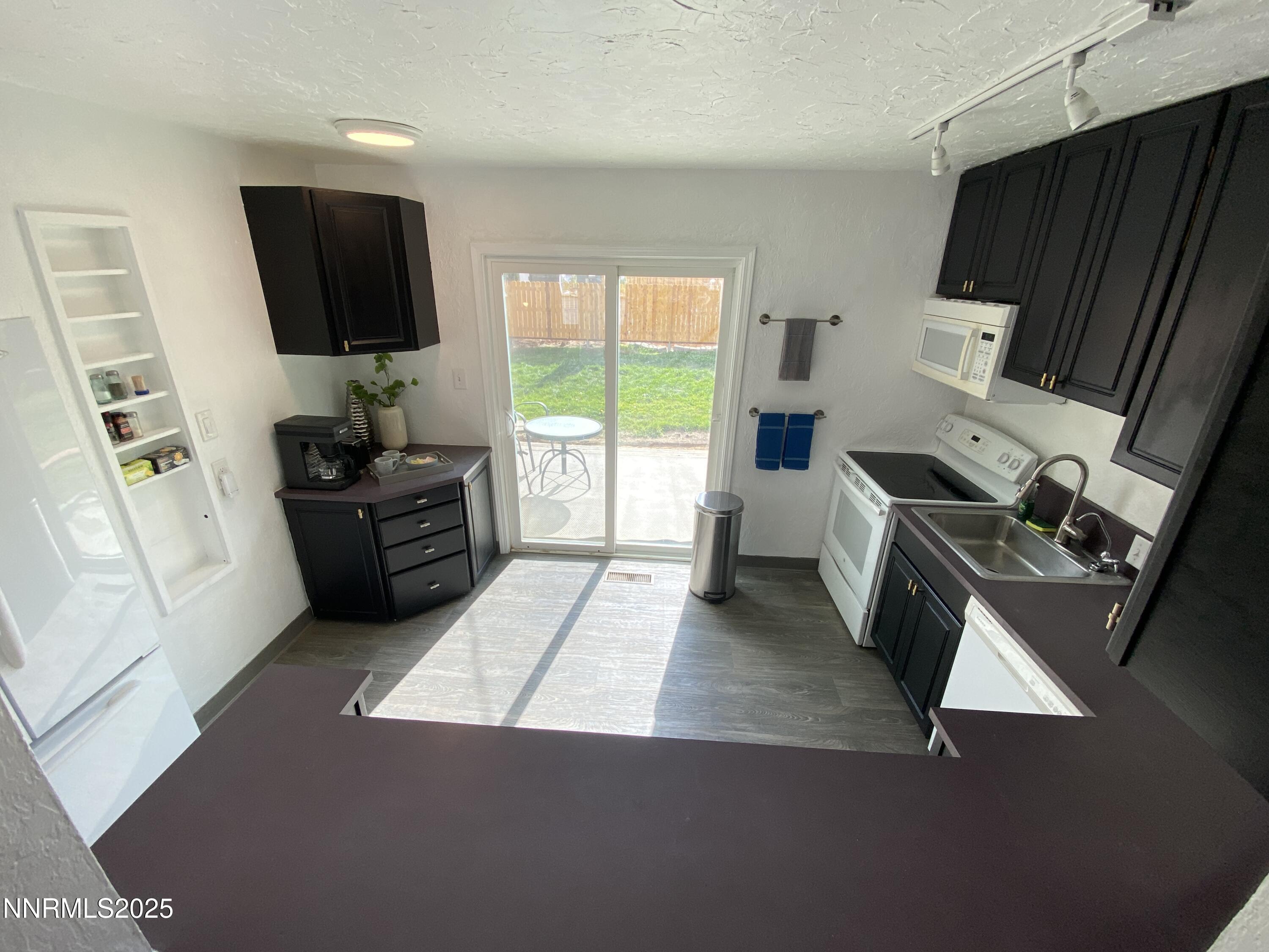 99 Bartlett Street Property Photo 5