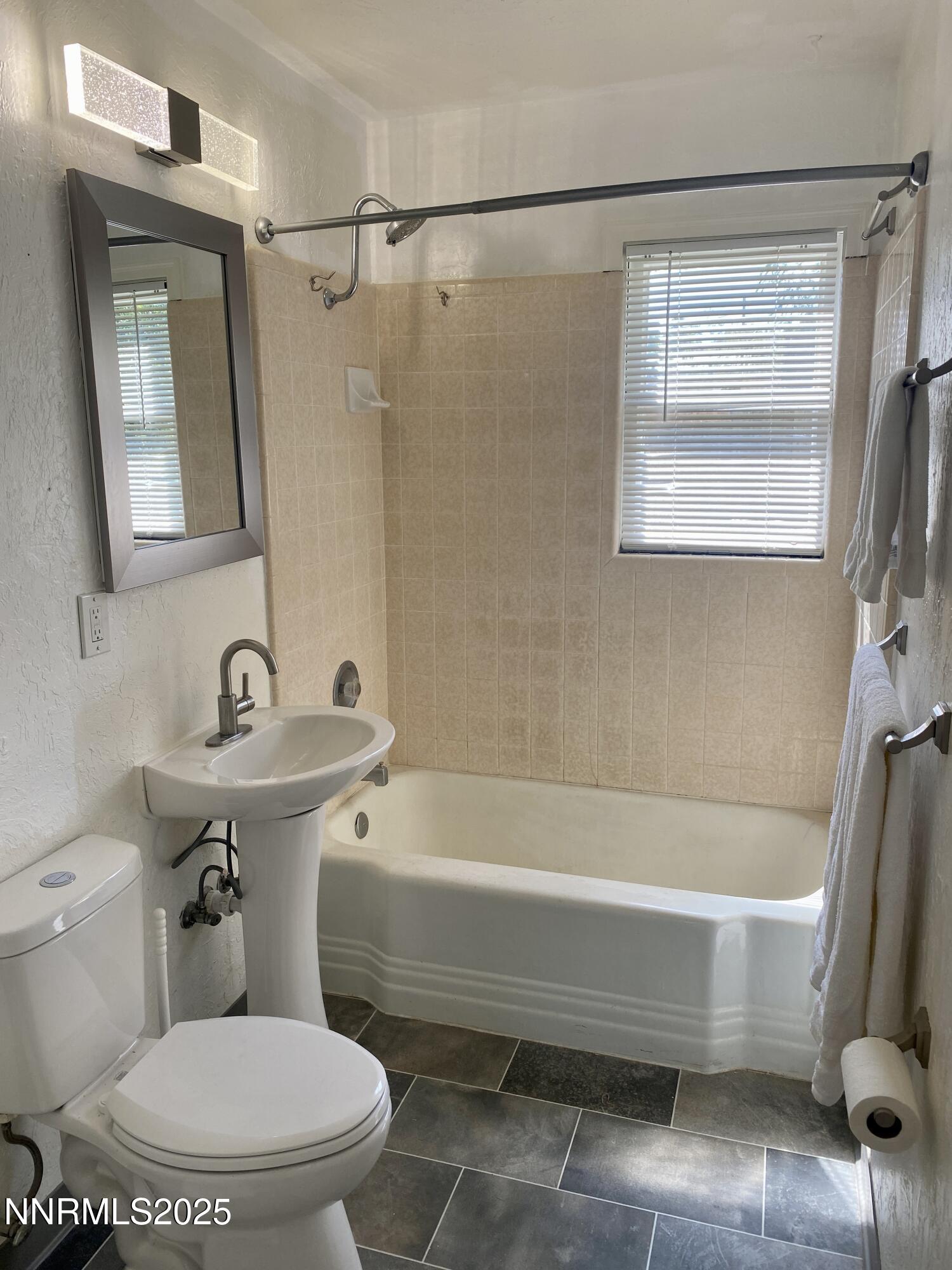 99 Bartlett Street Property Photo 12