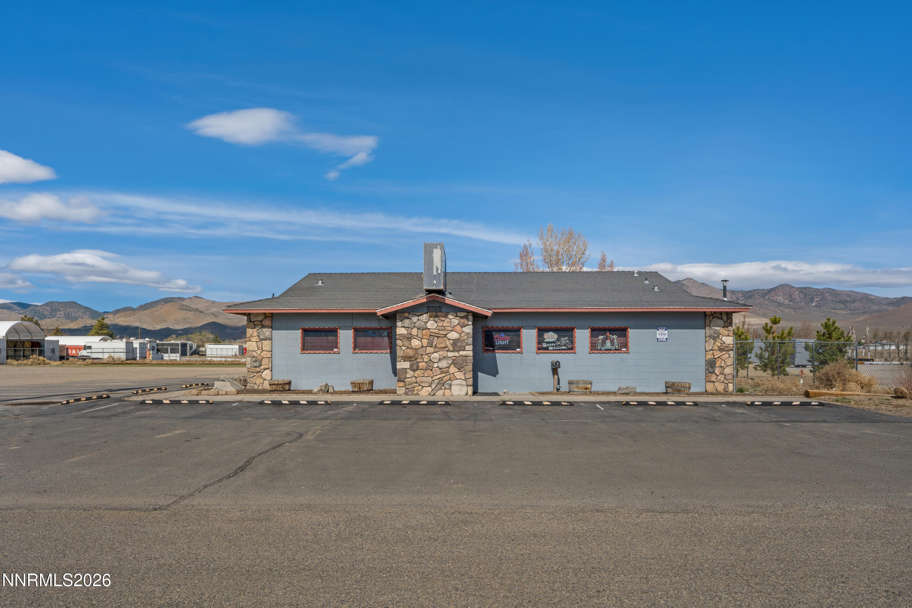 6008 N Frontage Road Property Photo 1