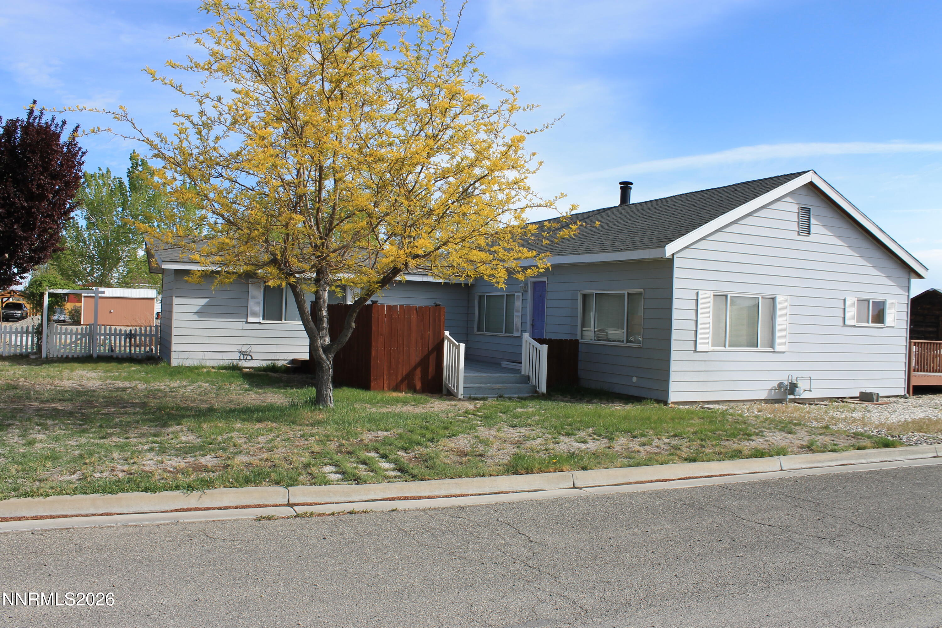 320 Reyes Way Property Photo 1