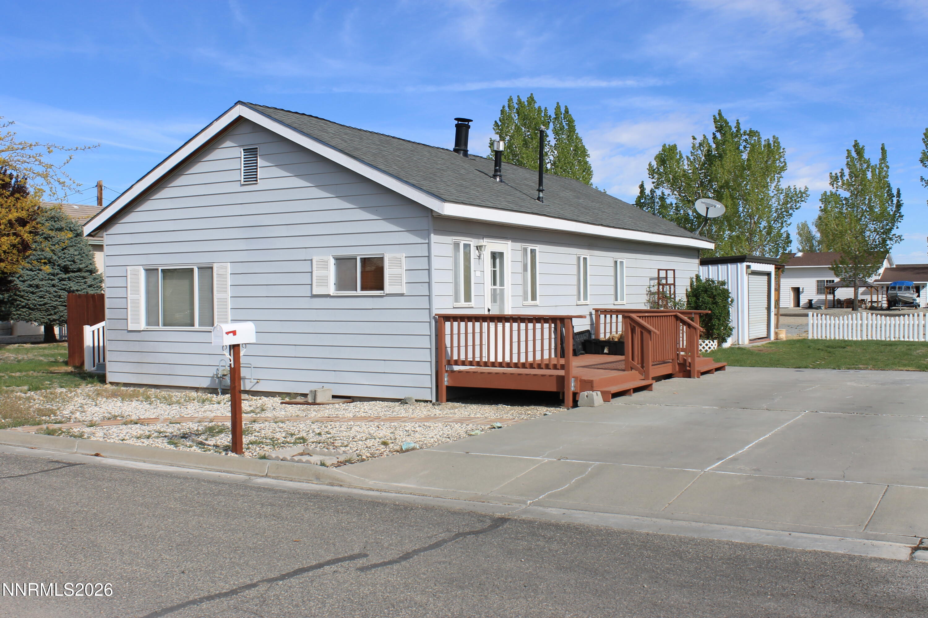 320 Reyes Way Property Photo 2