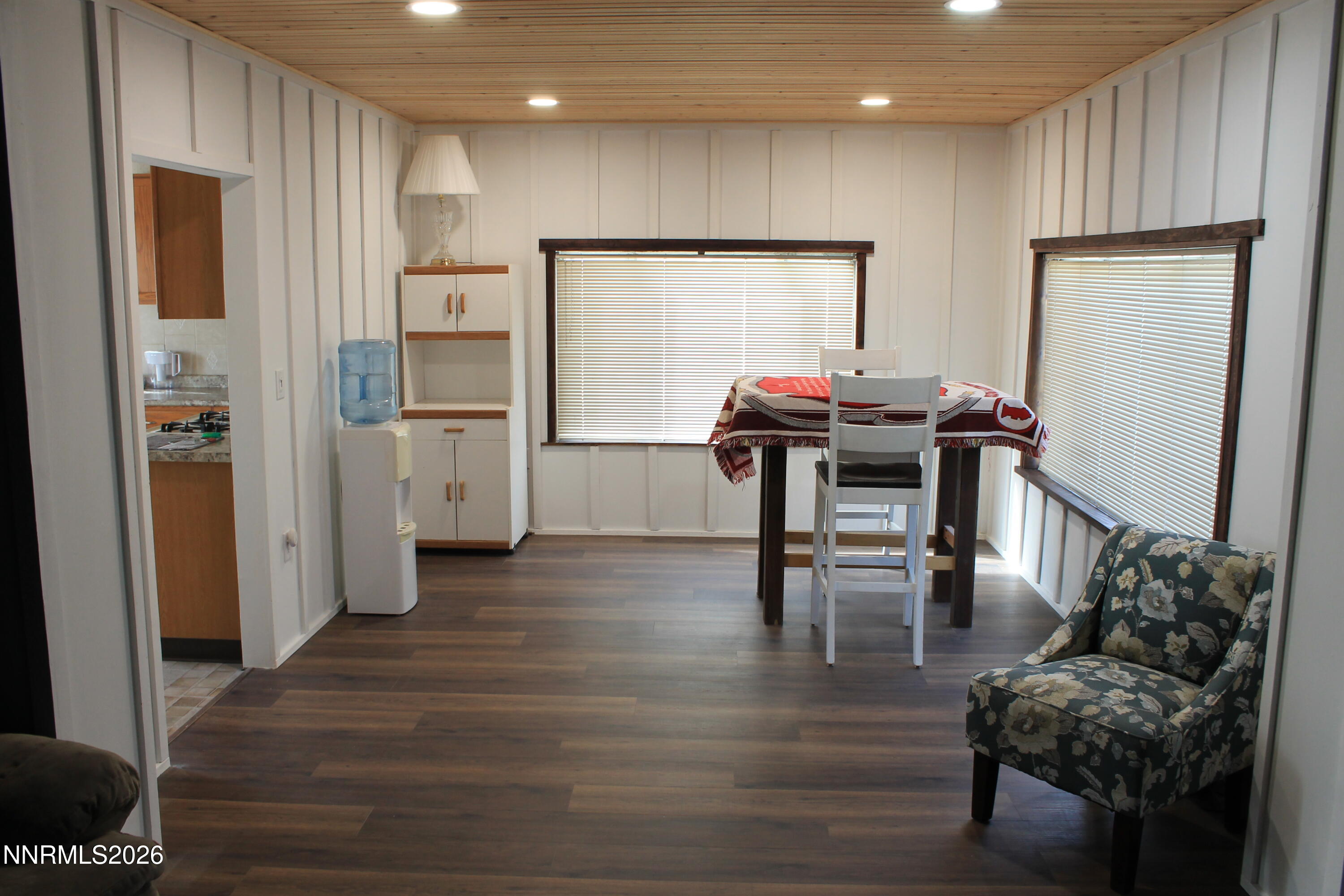 320 Reyes Way Property Photo 13