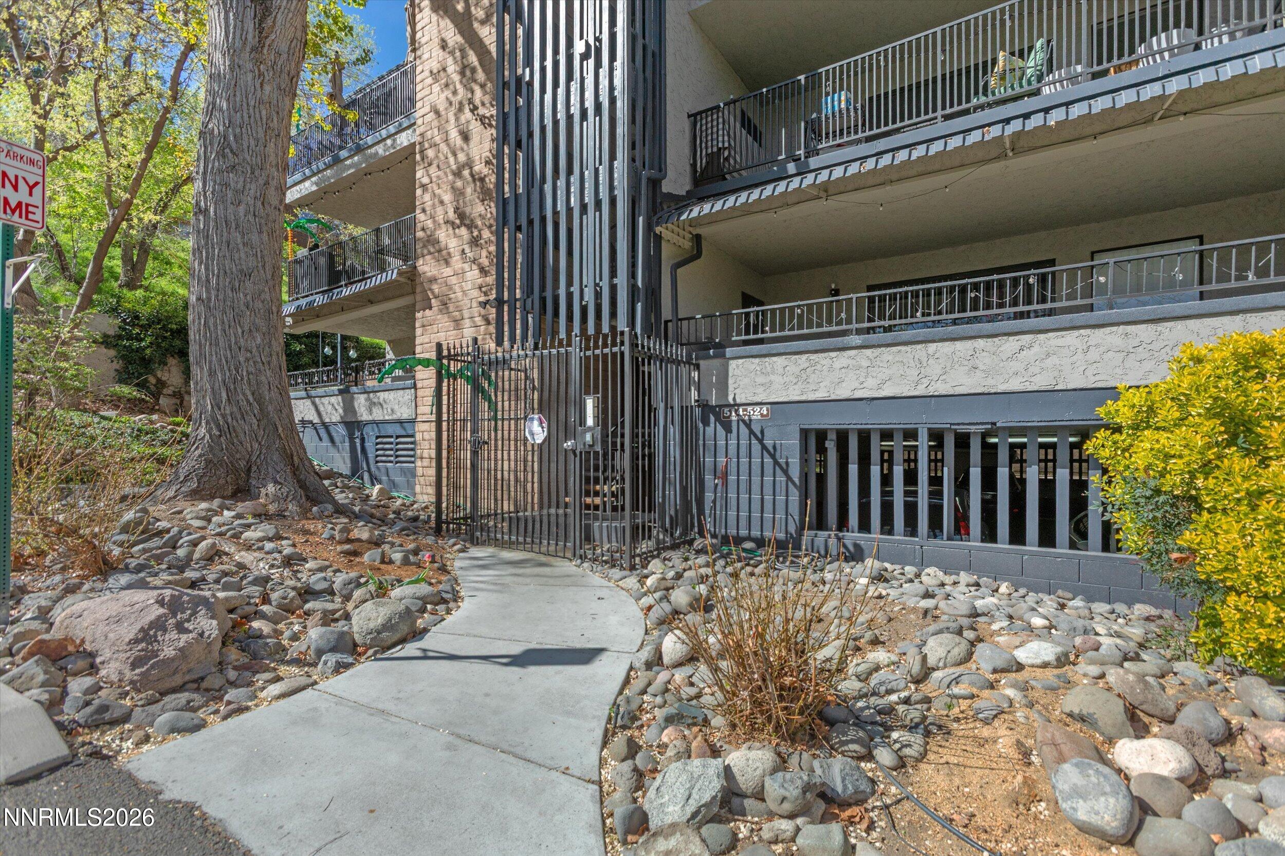524 Island Avenue Property Photo 3