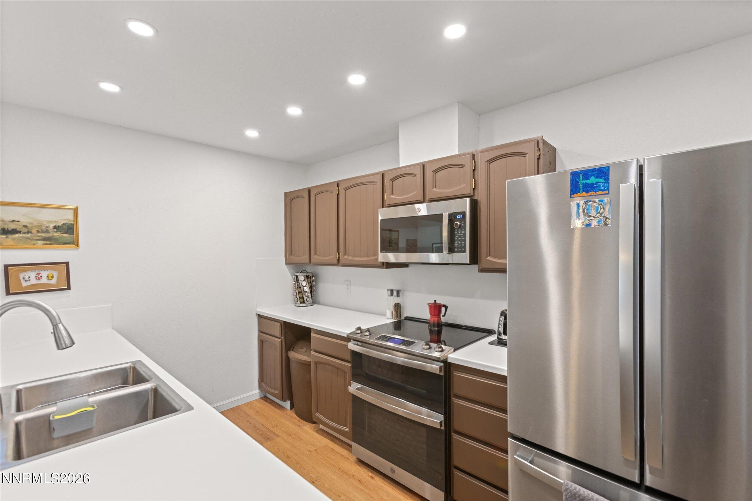 524 Island Avenue Property Photo 17