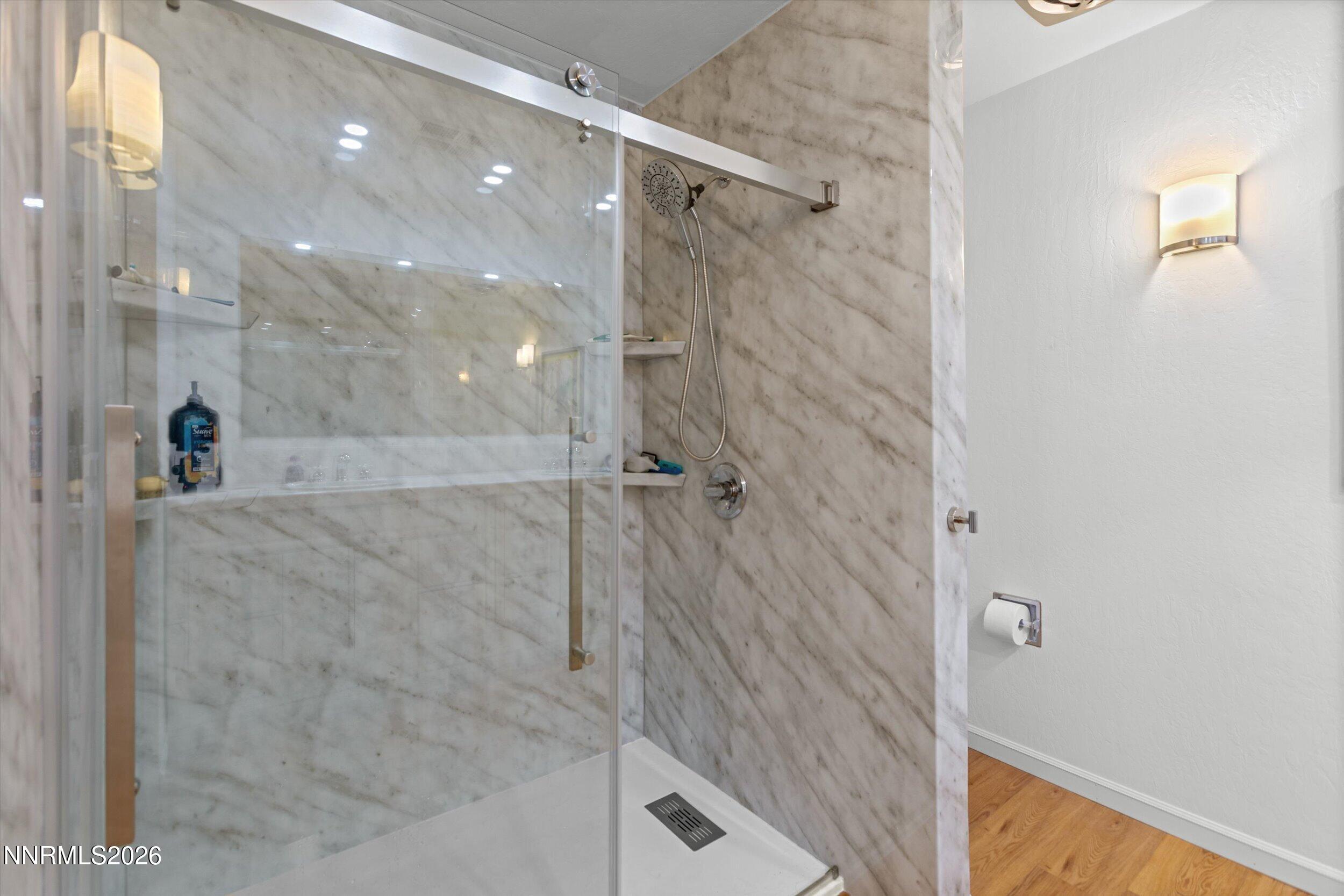 524 Island Avenue Property Photo 27