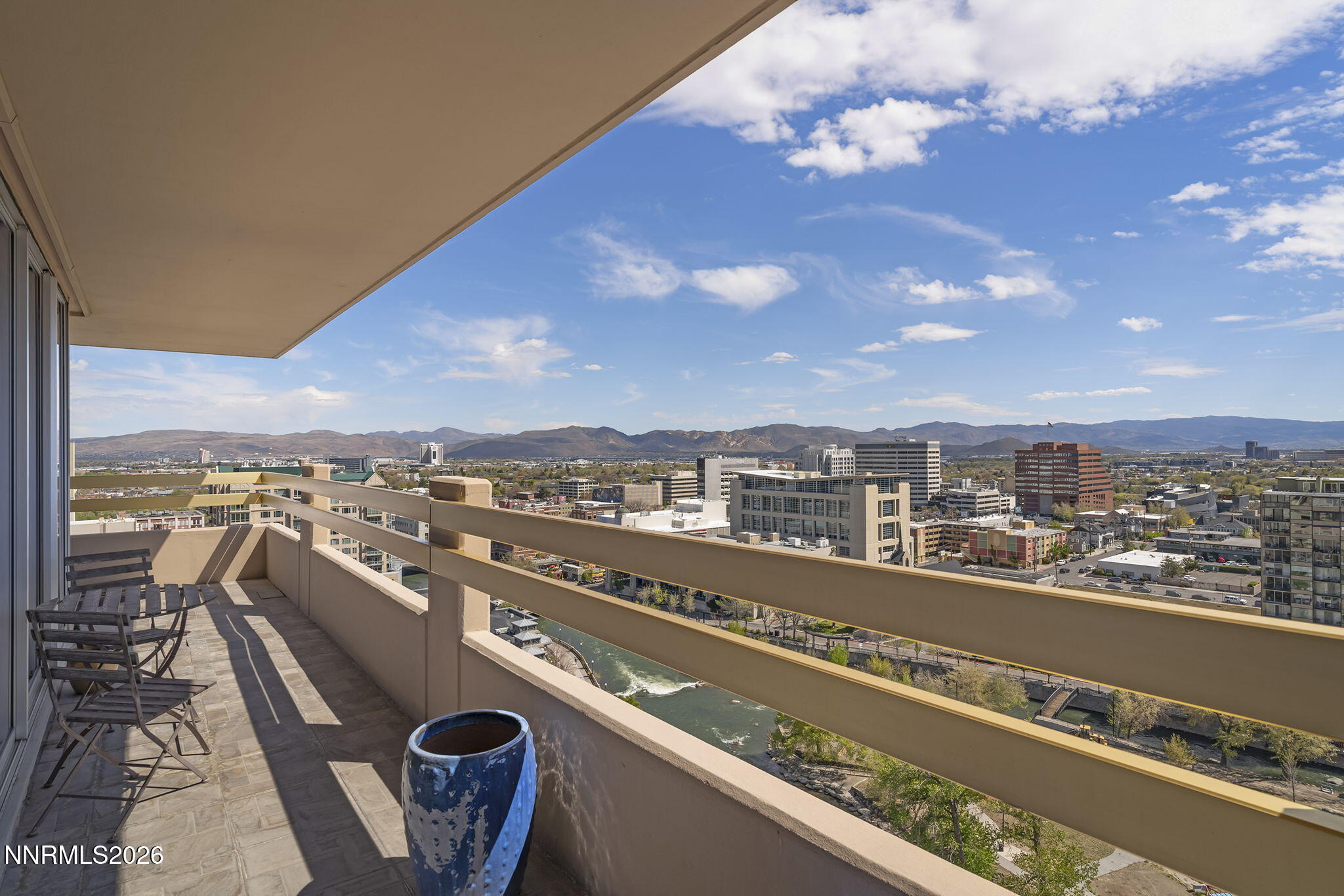 100 N Arlington Avenue 17 E & F Property Photo 16