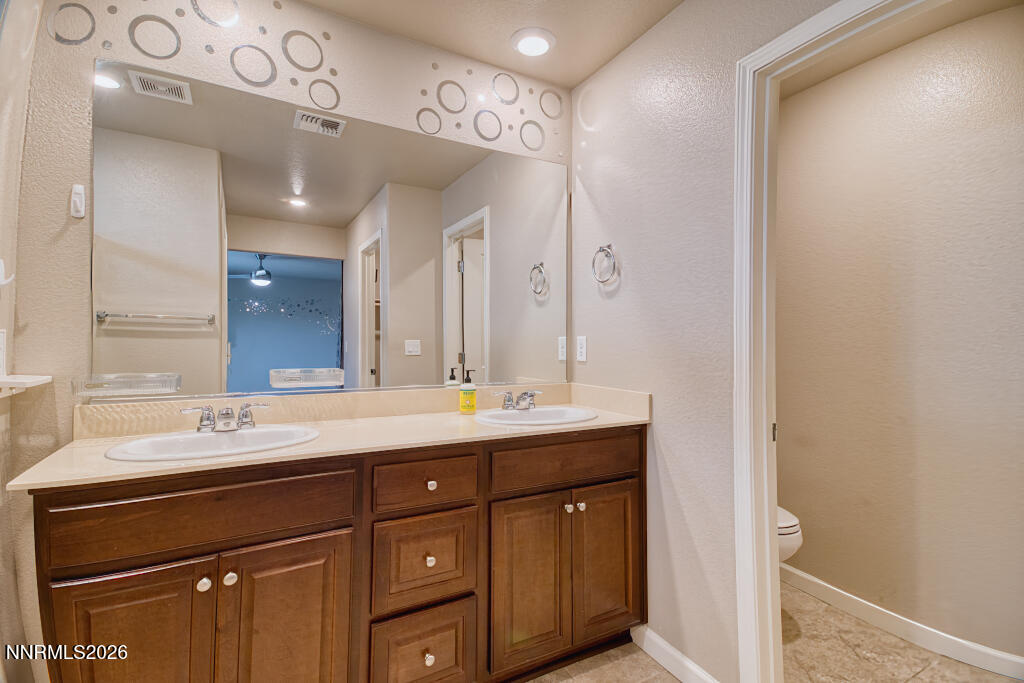 8957 Buffalo Grove Drive Property Photo 22