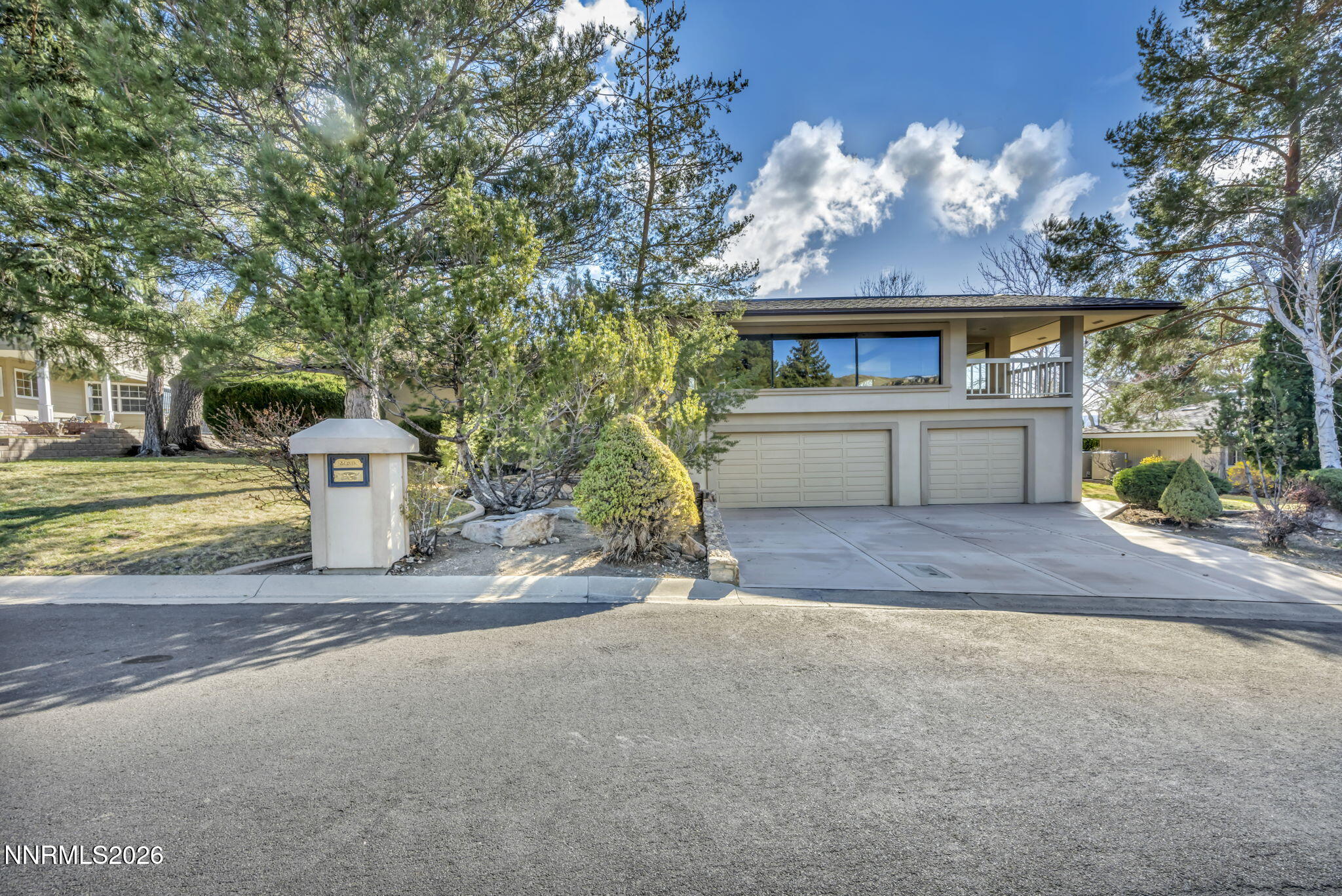 2570 Spinnaker Drive Property Photo 2
