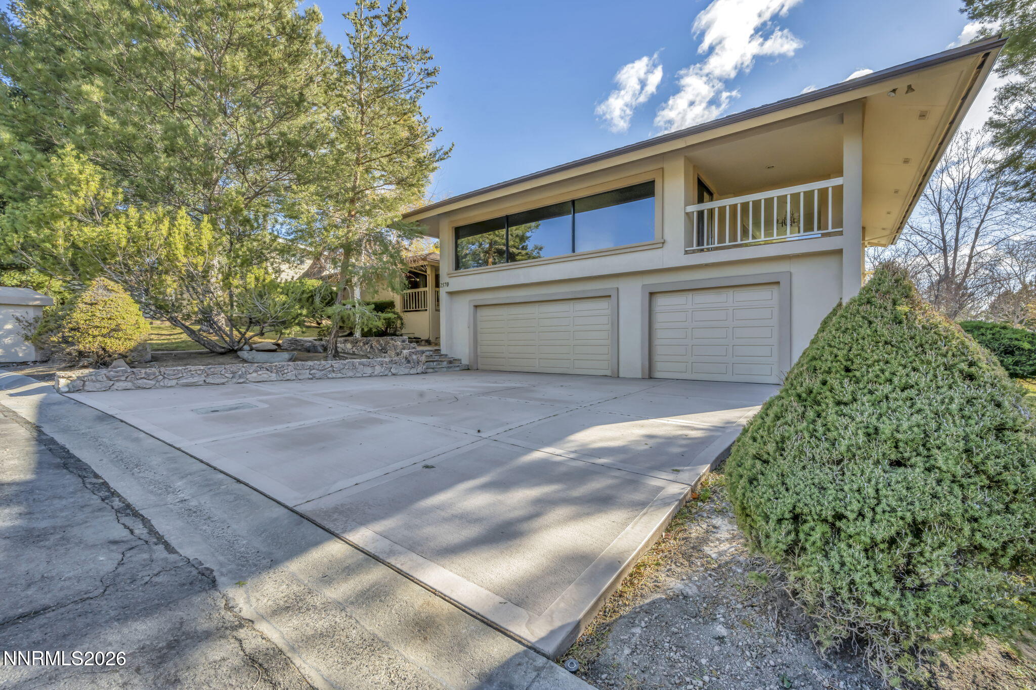 2570 Spinnaker Drive Property Photo 7