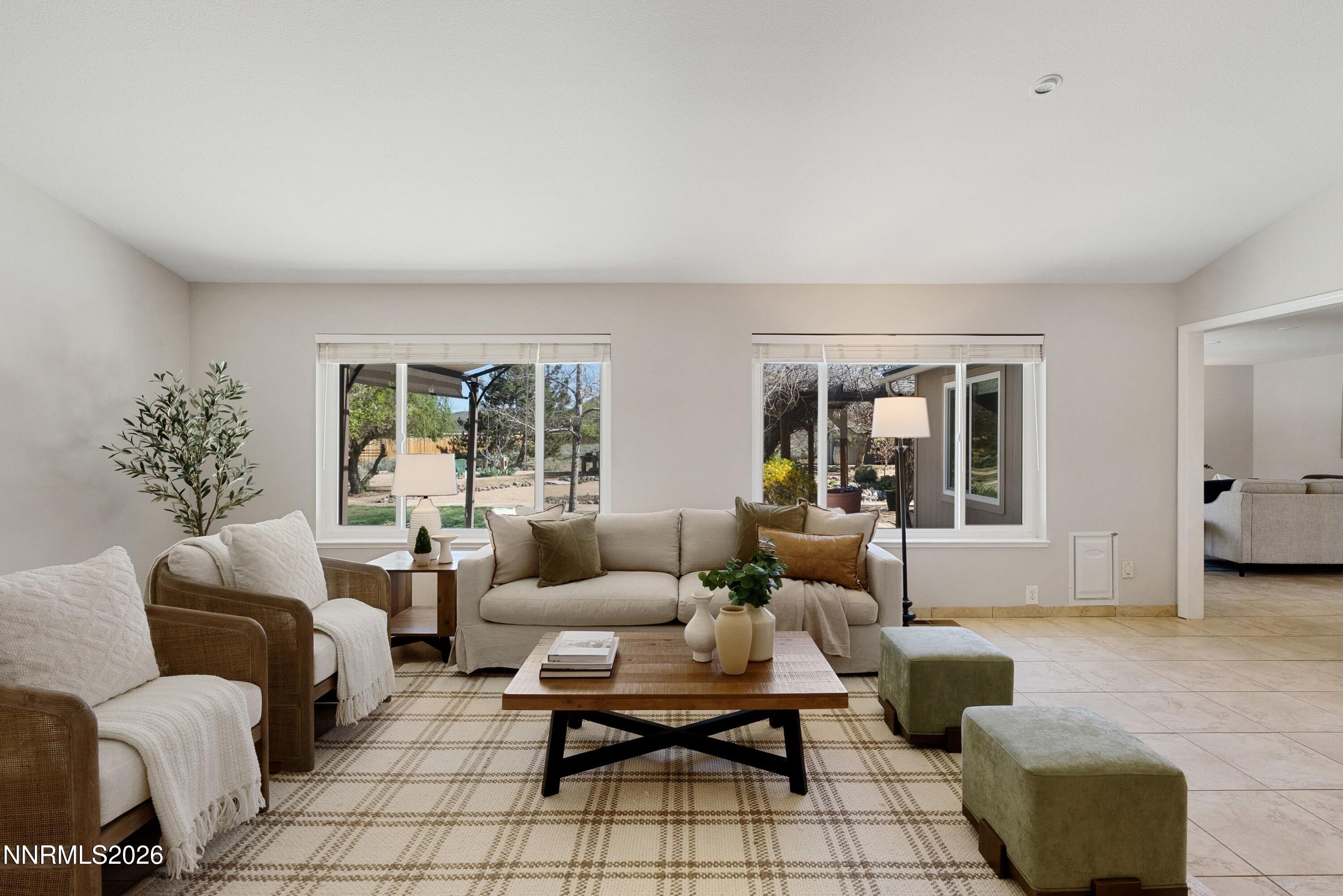 230 Sunlit Terrace Property Photo 4