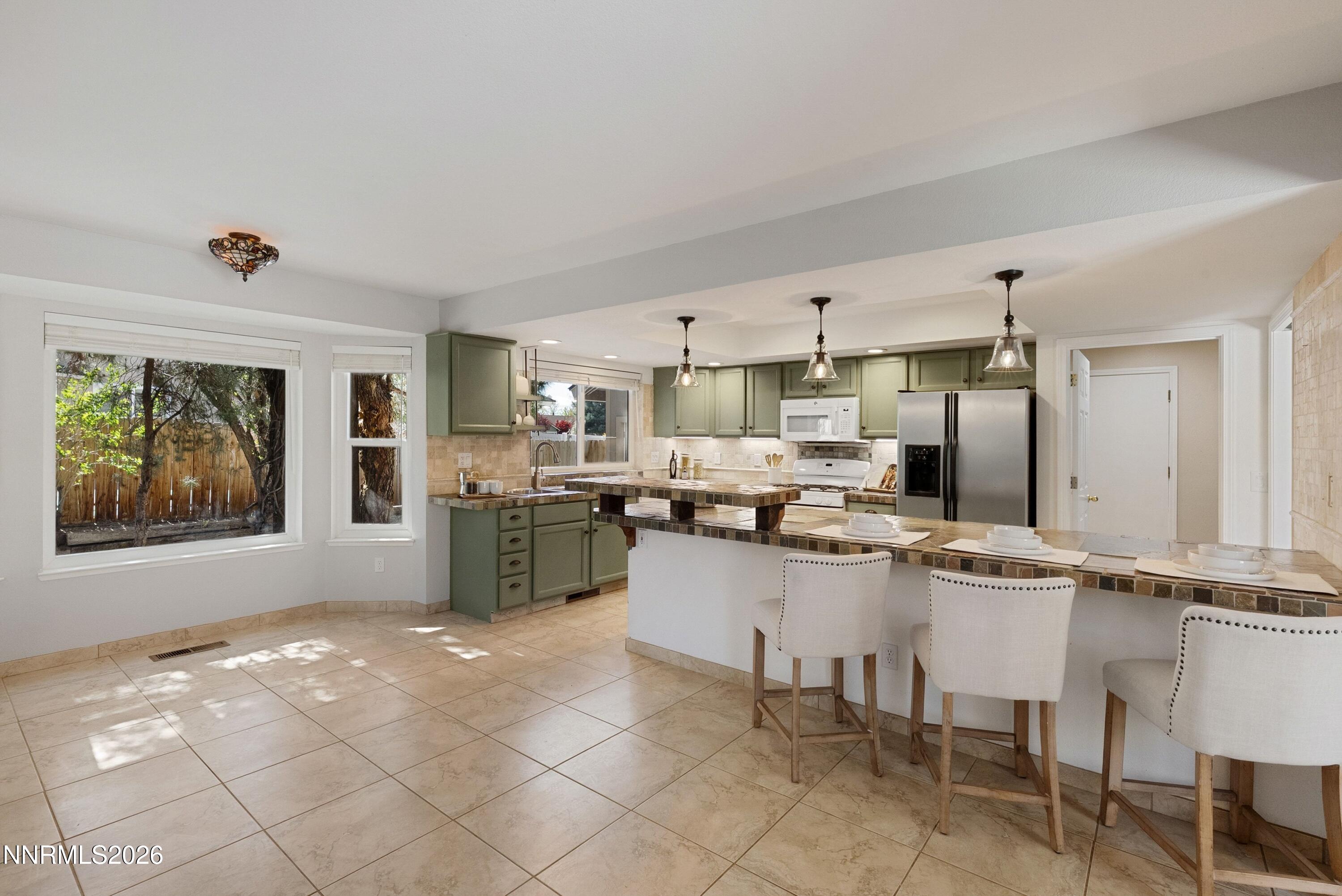 230 Sunlit Terrace Property Photo 14