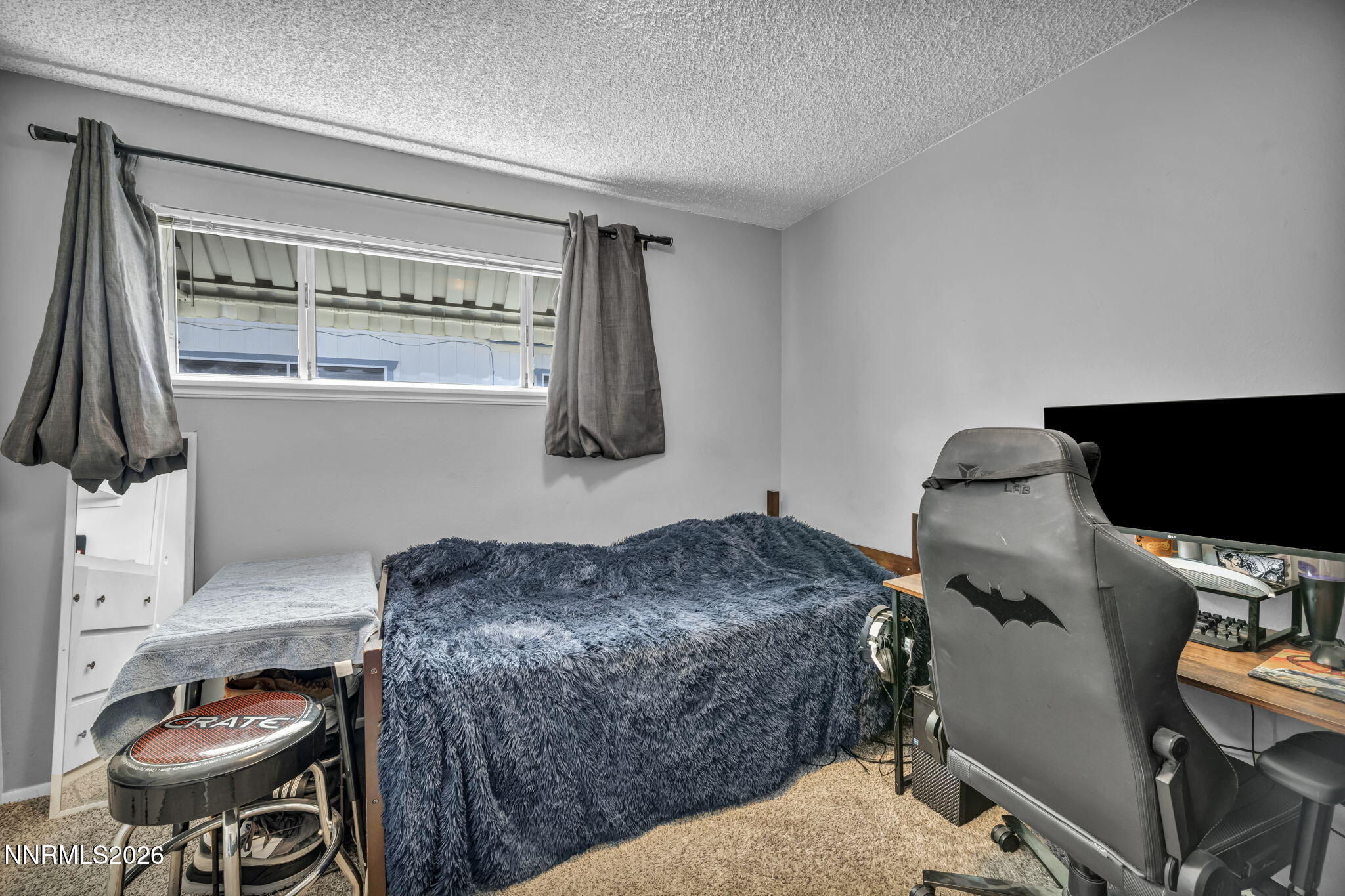 18 E Prater Way Property Photo 38