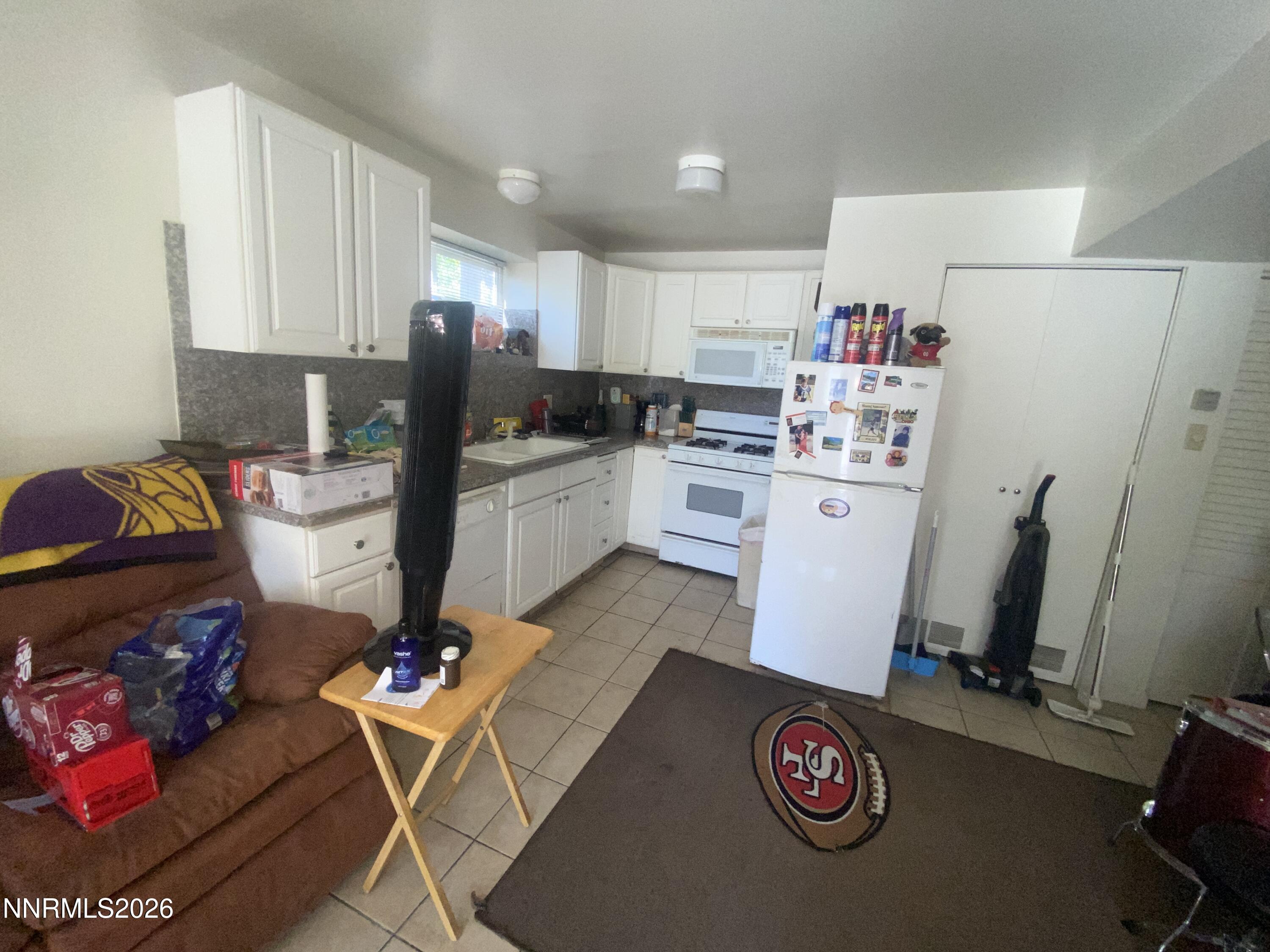 1610 N Stewart Street Property Photo 12
