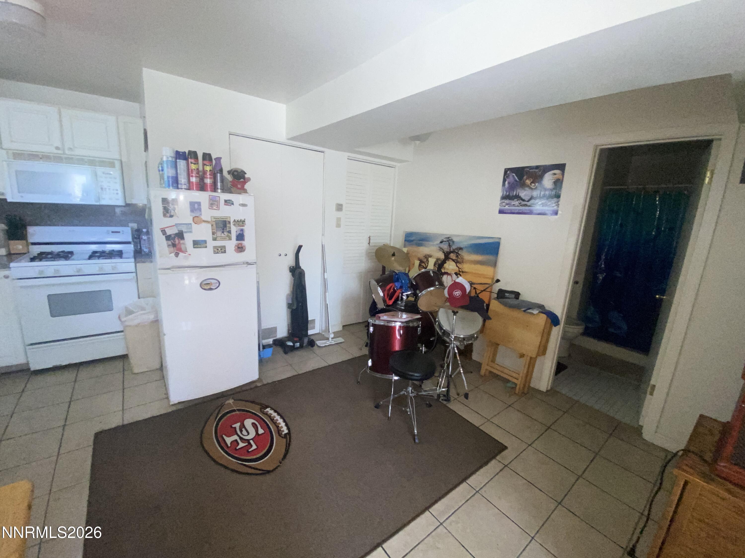 1610 N Stewart Street Property Photo 13