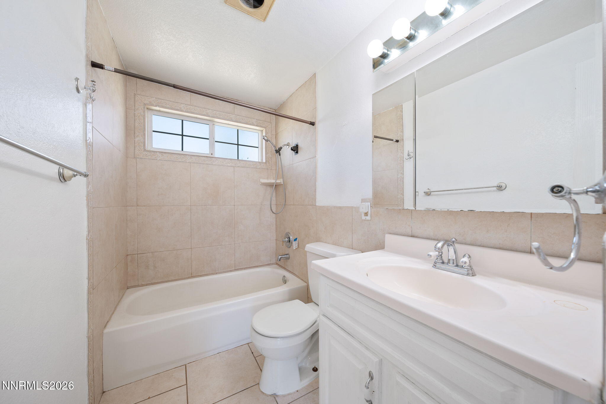 3590 Siskin Lane Property Photo 19