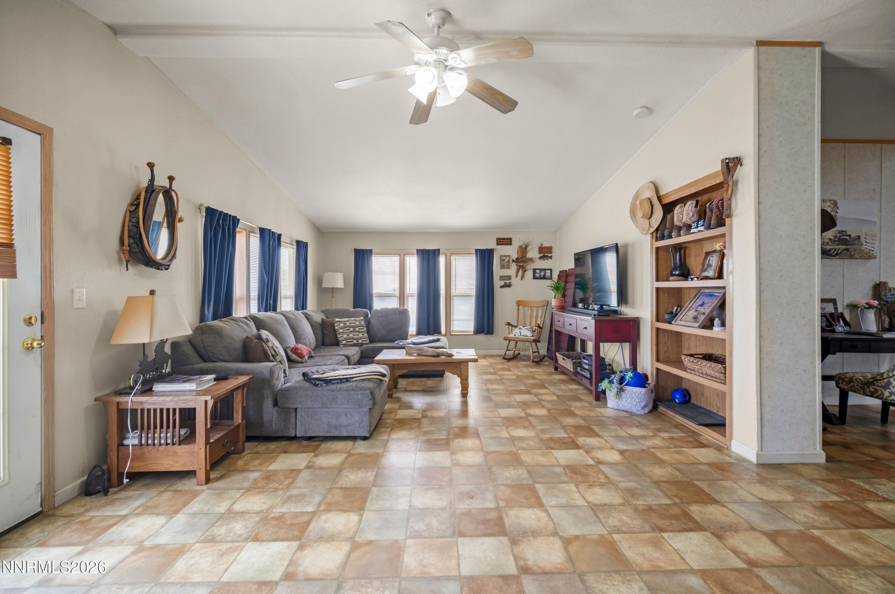 3717 Hillsboro Boulevard Property Photo 16