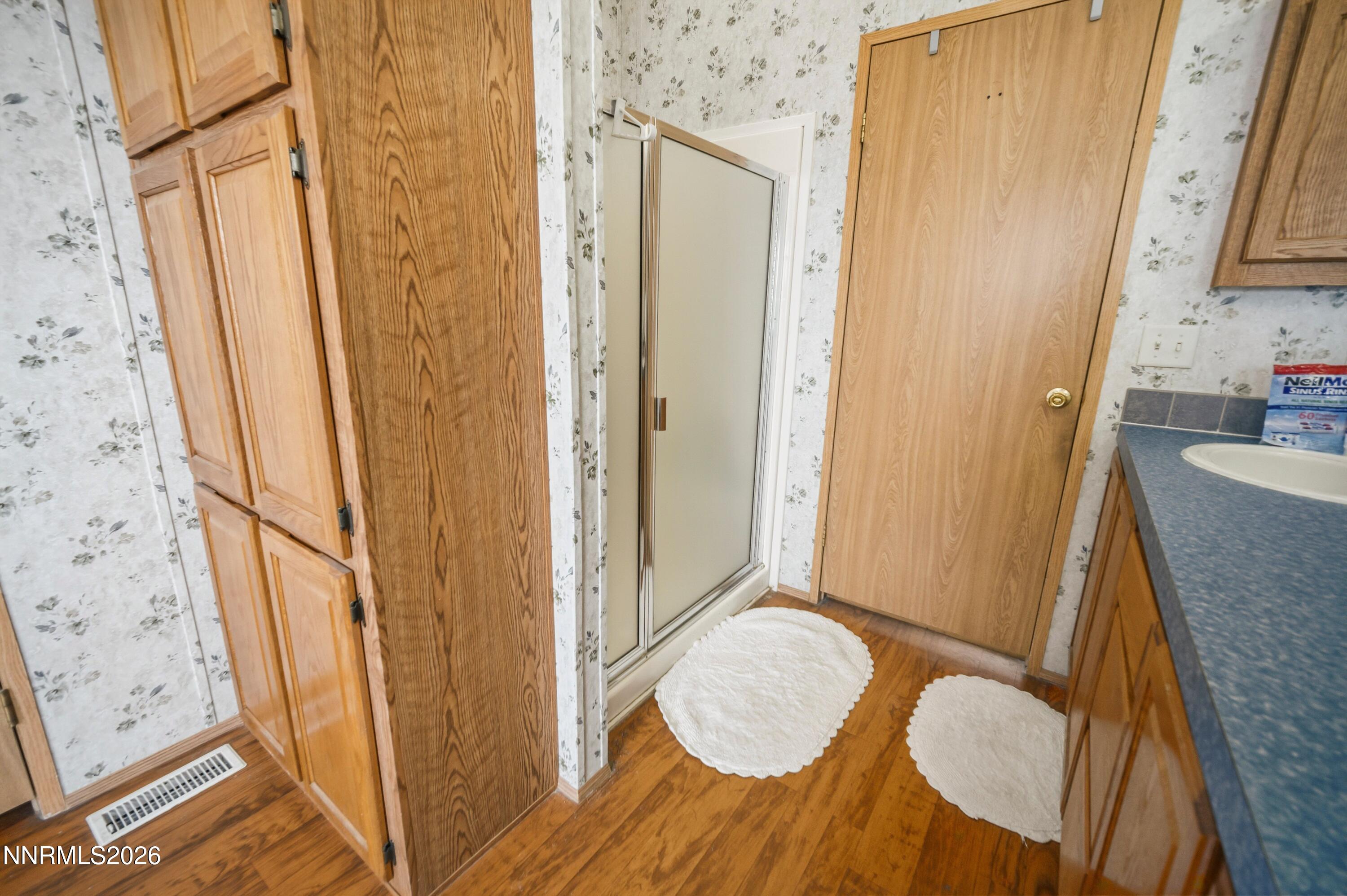 3717 Hillsboro Boulevard Property Photo 24
