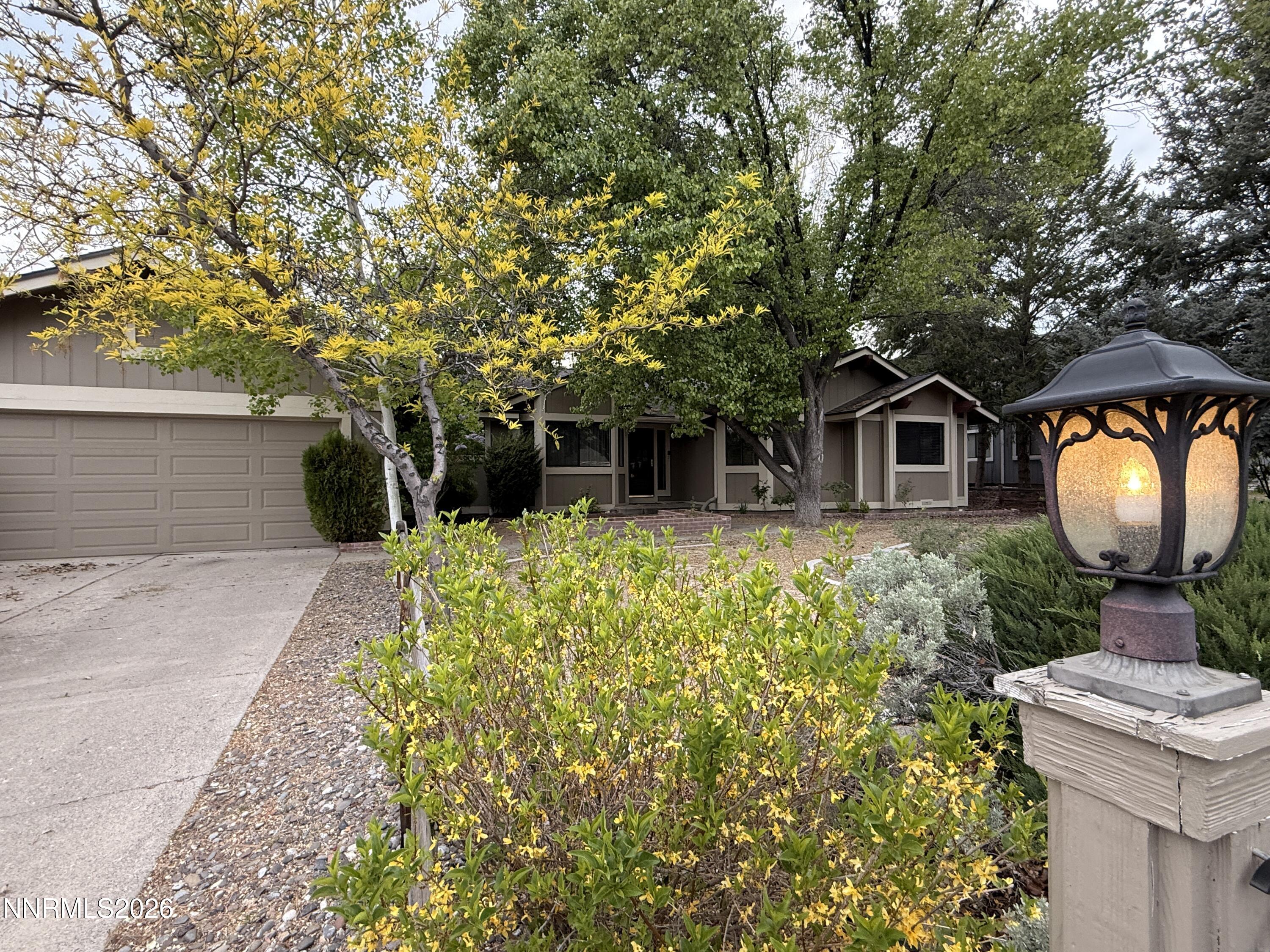 220 Lemming Drive Property Photo 2