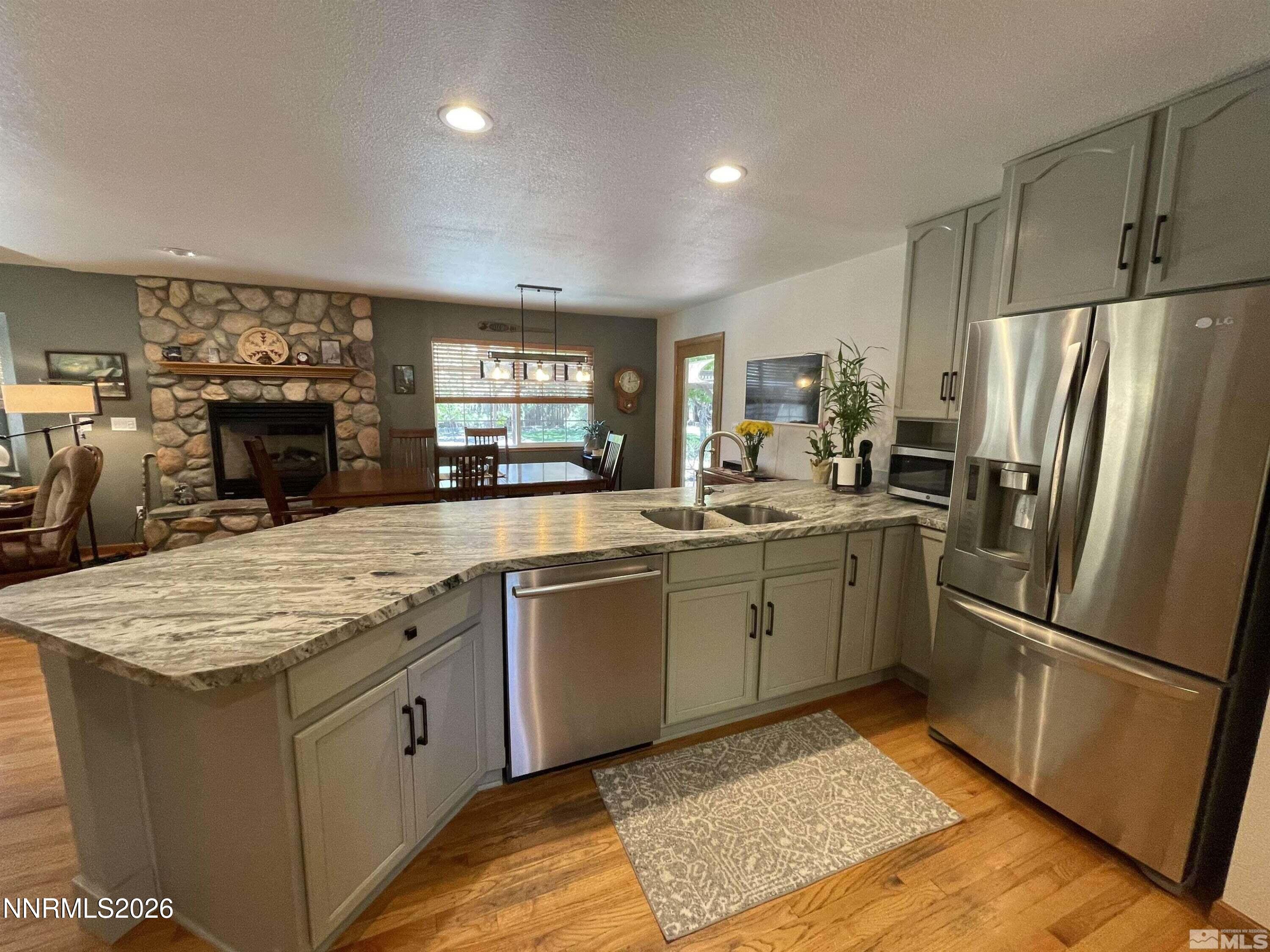 220 Lemming Drive Property Photo 4