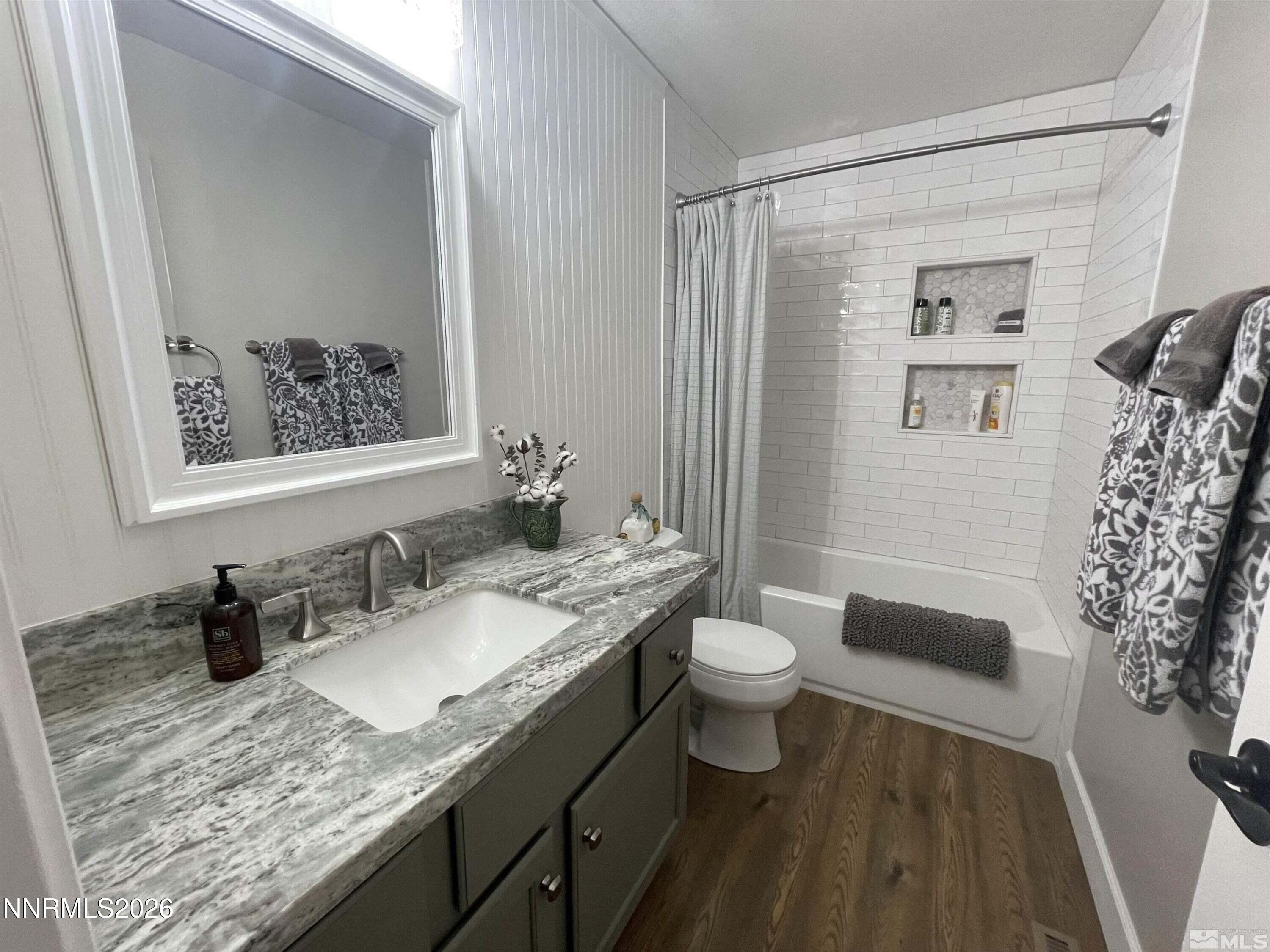 220 Lemming Drive Property Photo 11