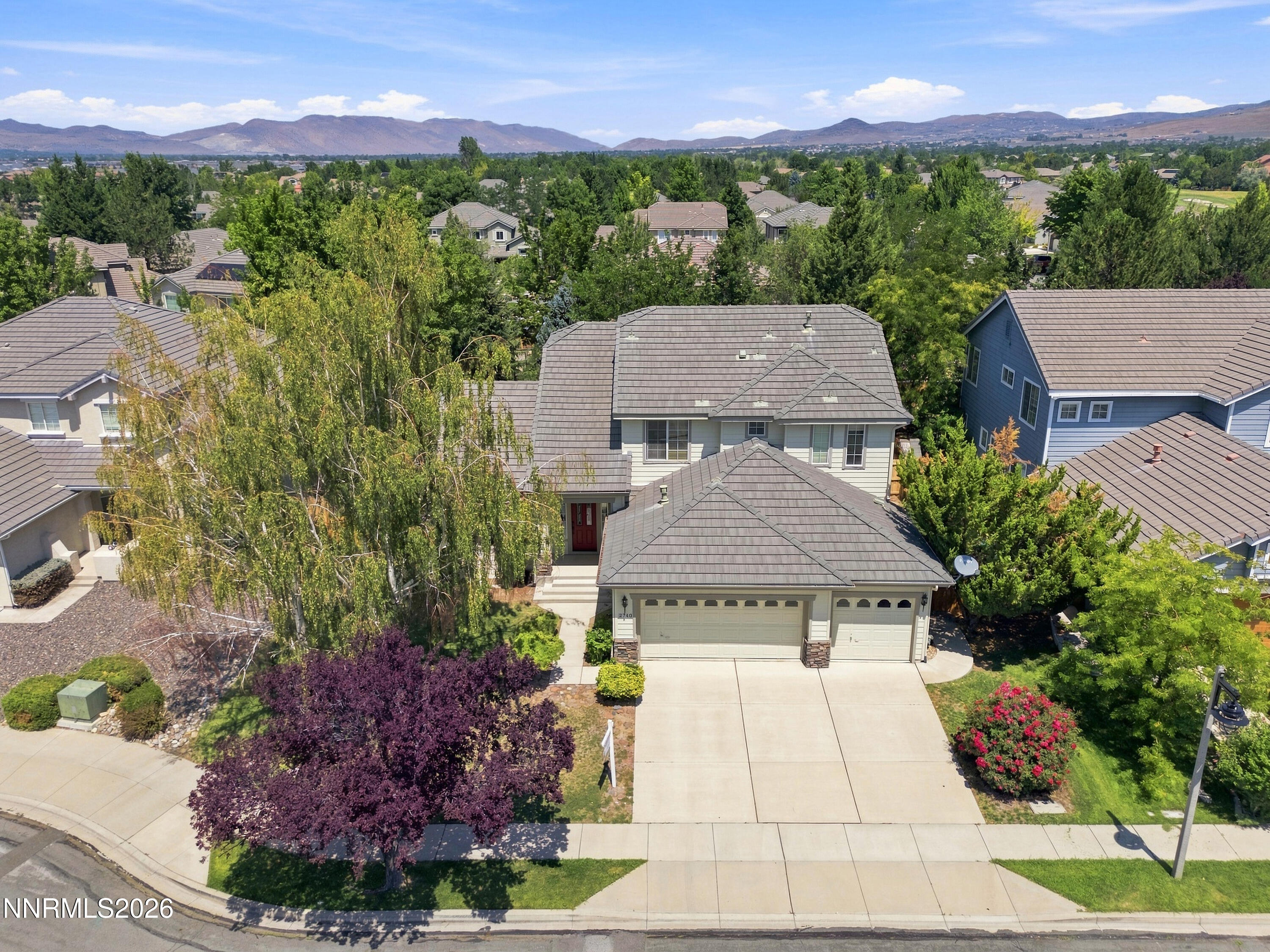2740 E D'arcy Court Property Photo 4