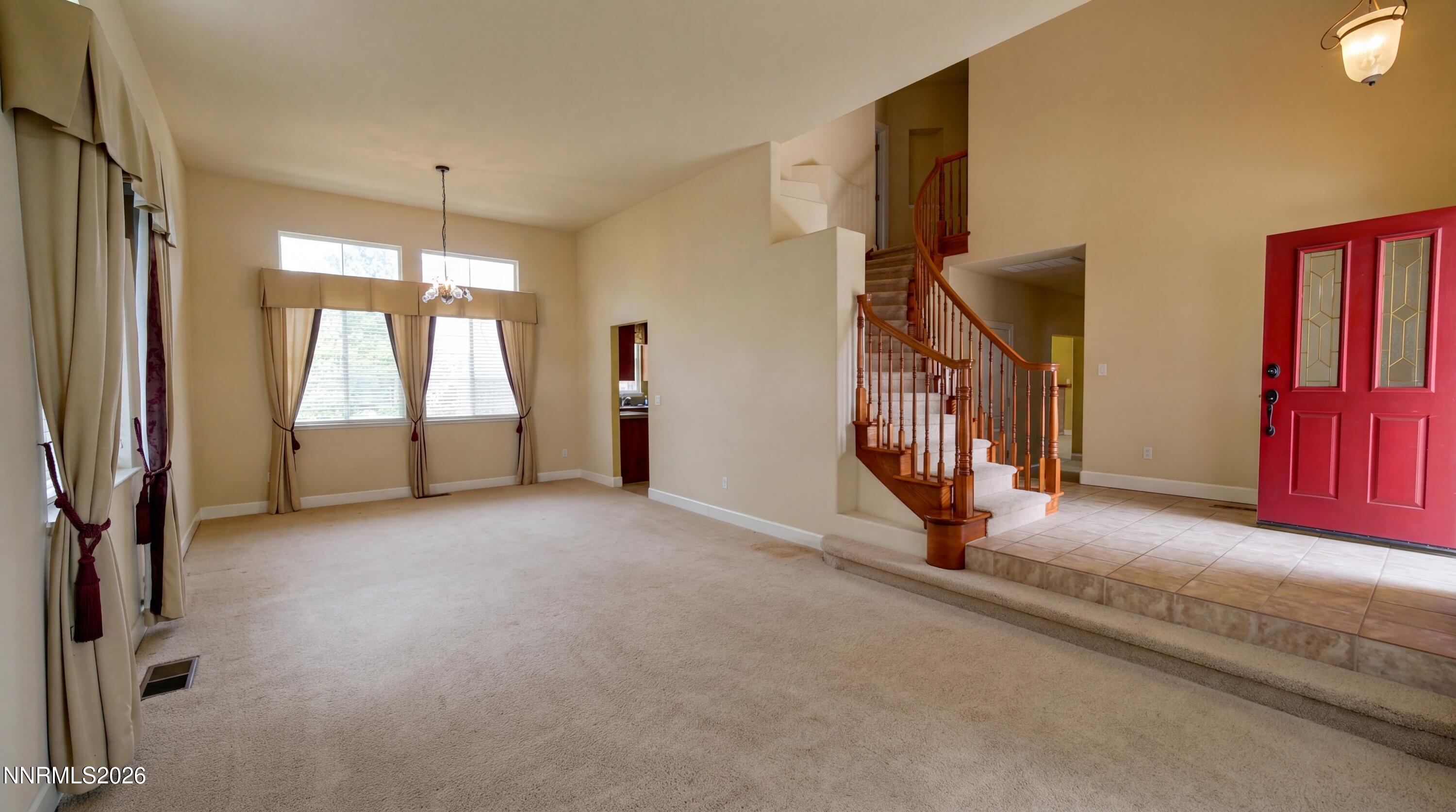 2740 E D'arcy Court Property Photo 7