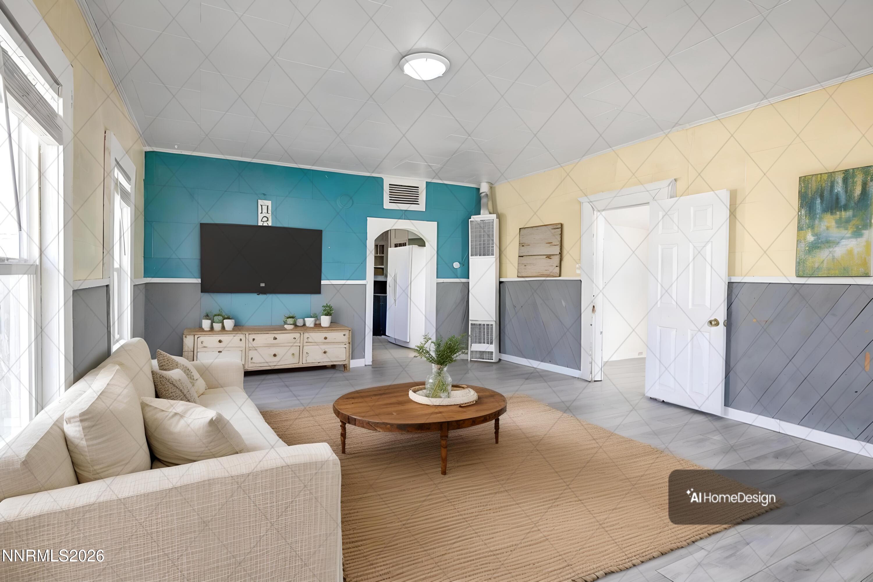 697 S Mc Lean Street Property Photo 2