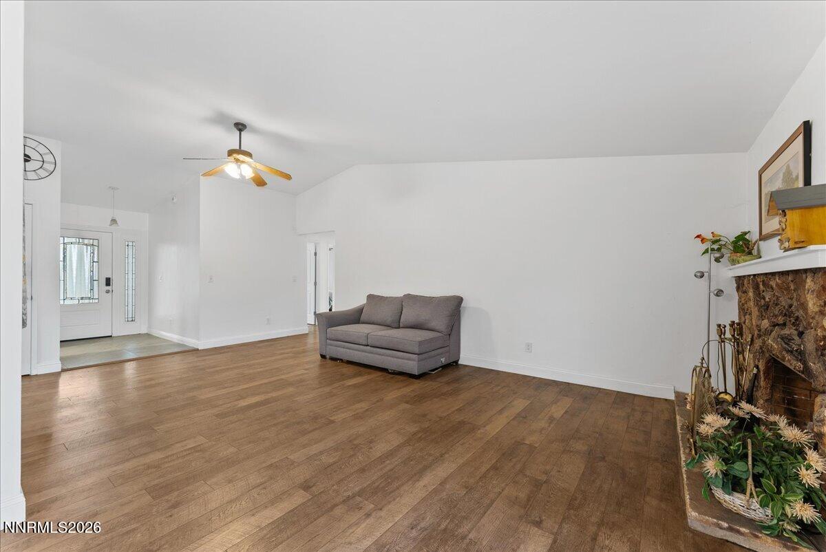 4730 Spring Drive Property Photo 6