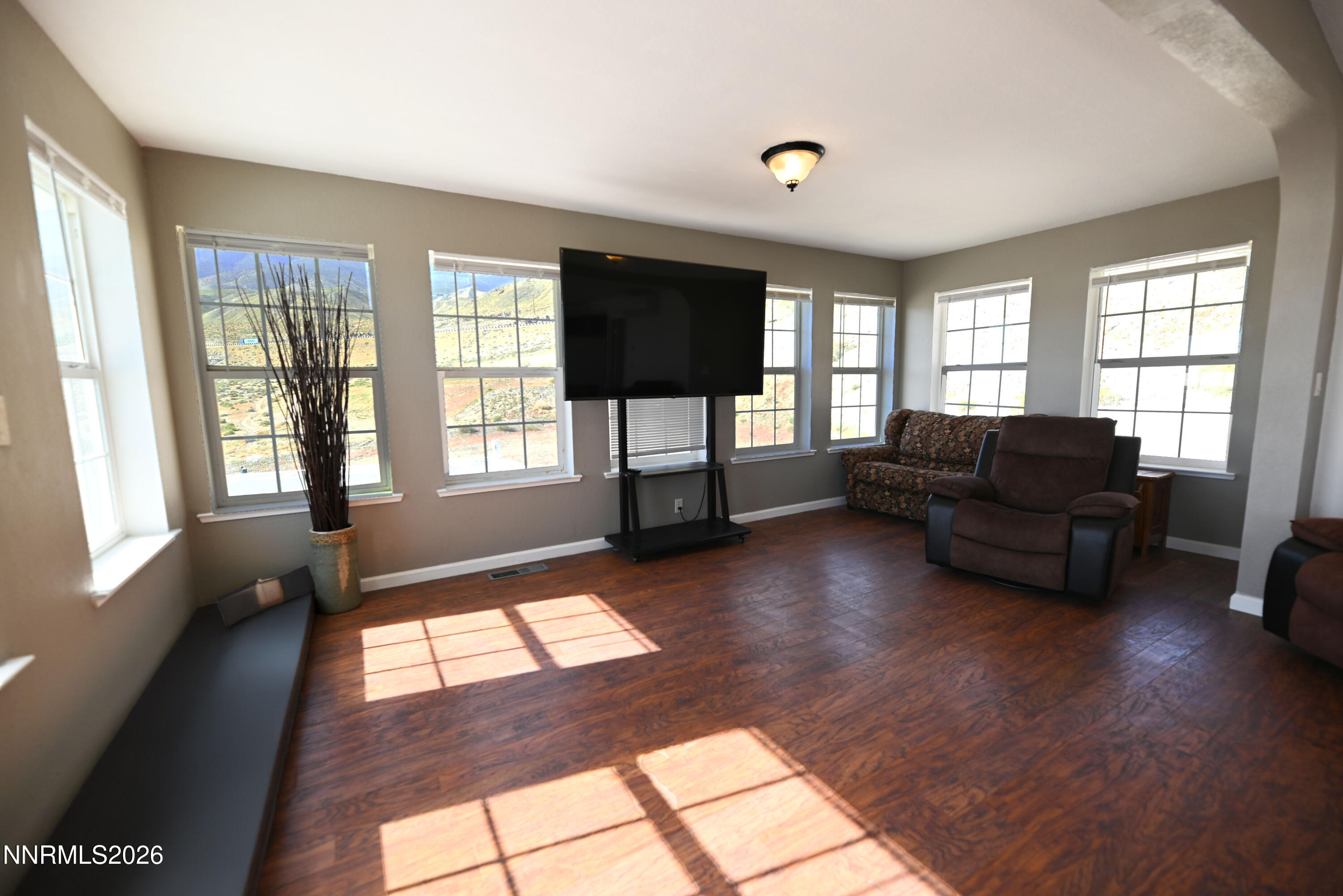 237 Lakeshore Drive Property Photo 8
