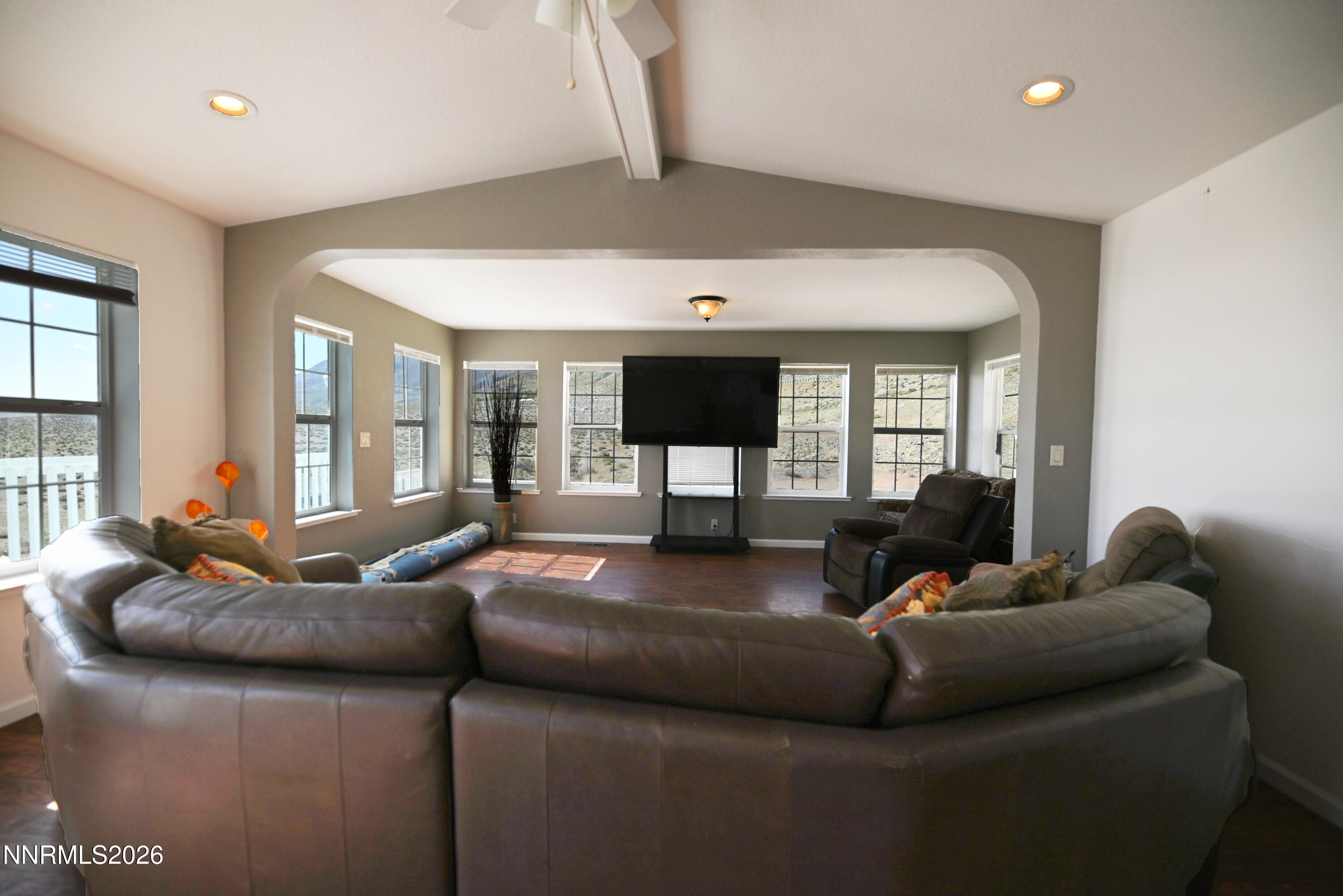 237 Lakeshore Drive Property Photo 9