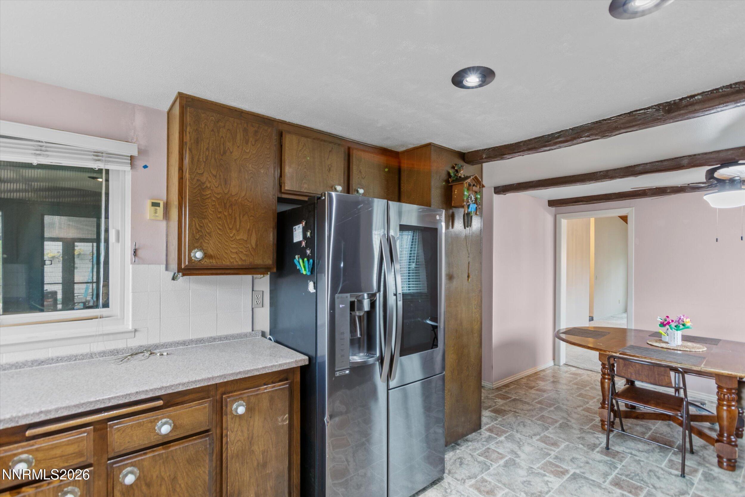 4960 Lakeside Drive Property Photo 14