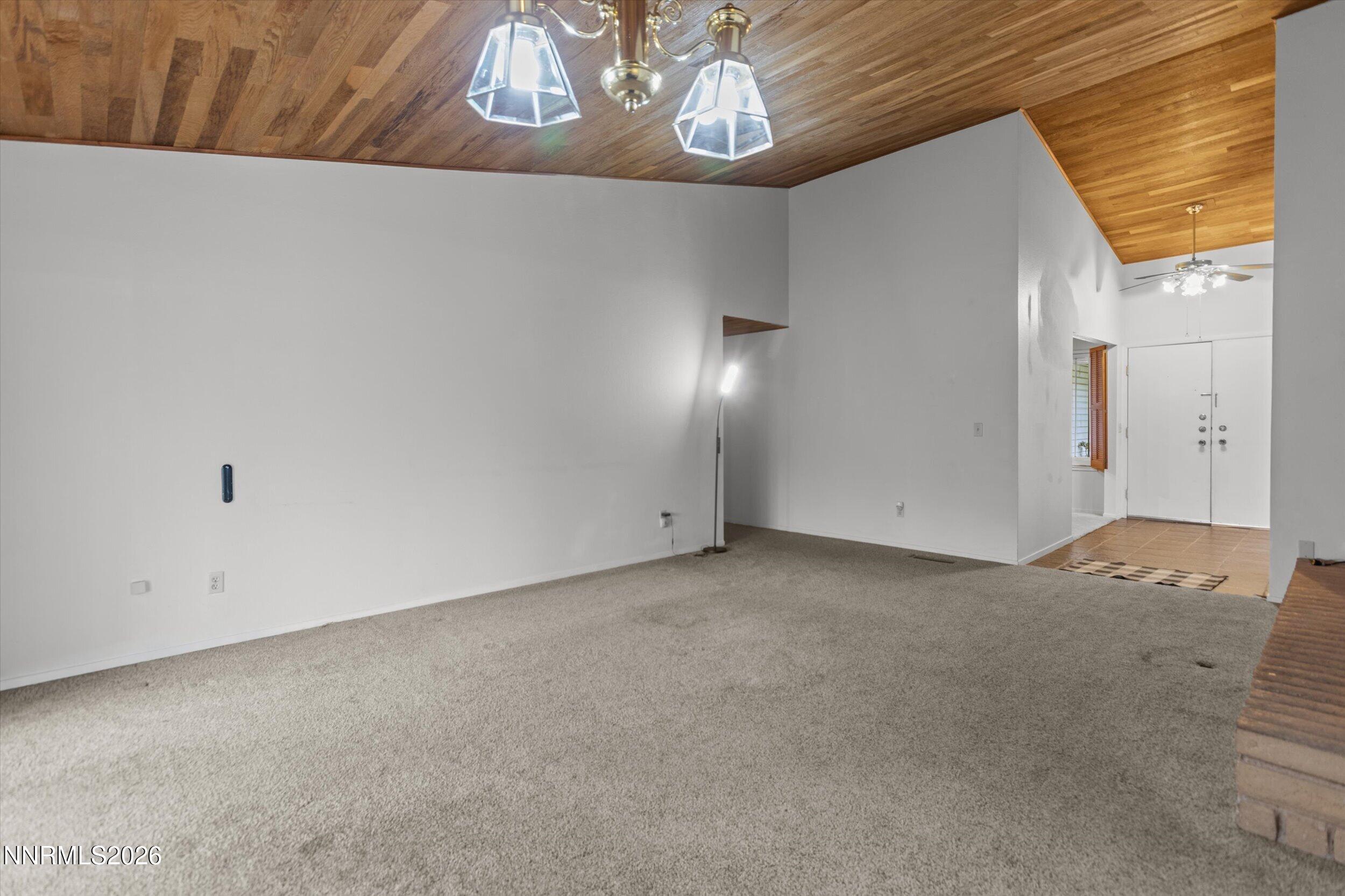 4960 Lakeside Drive Property Photo 15