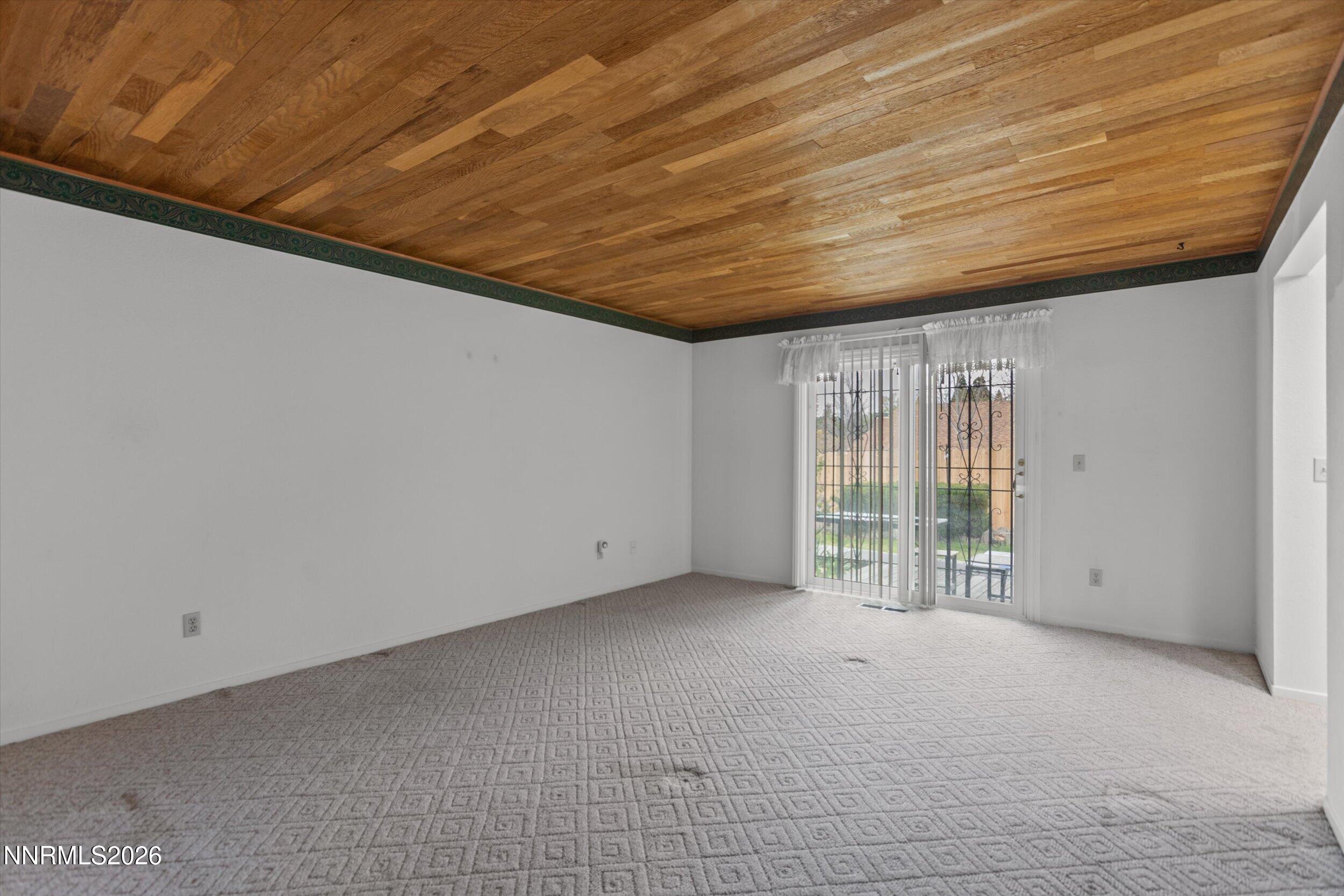 4960 Lakeside Drive Property Photo 20