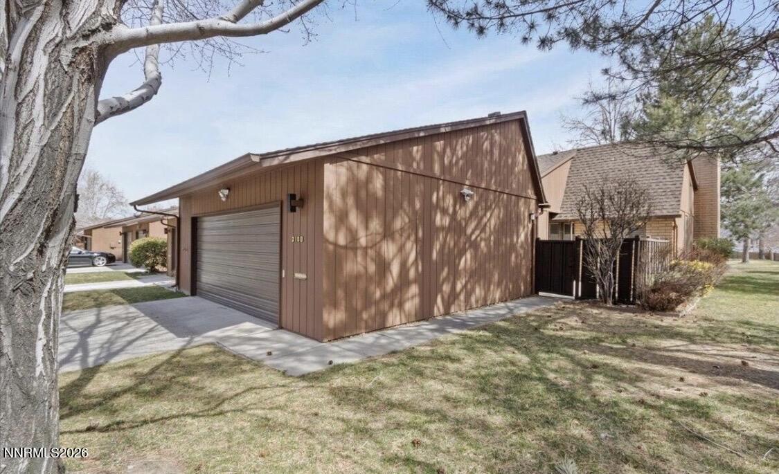 2108 Chicory Way Property Photo 1
