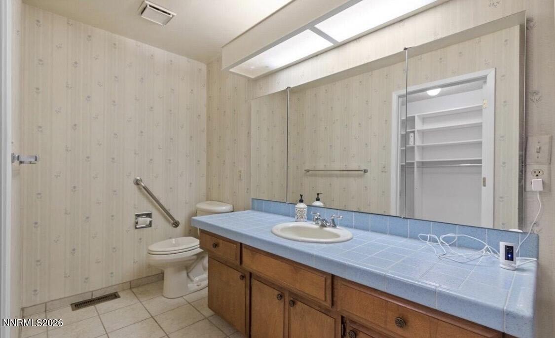 2108 Chicory Way Property Photo 12