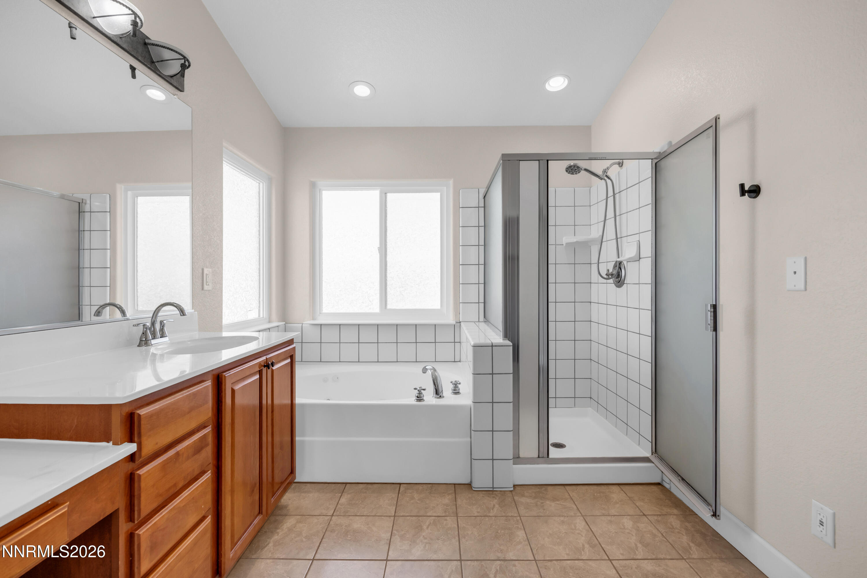 2926 E Nashua Place Property Photo 21