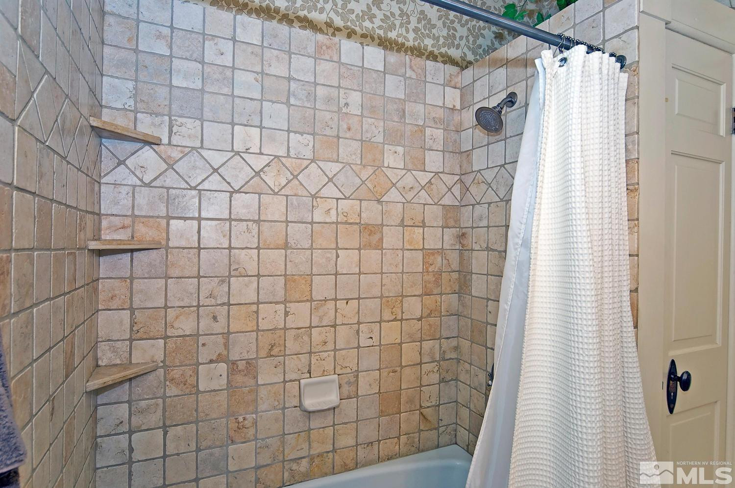 850 Sheridan Lane Property Photo 32