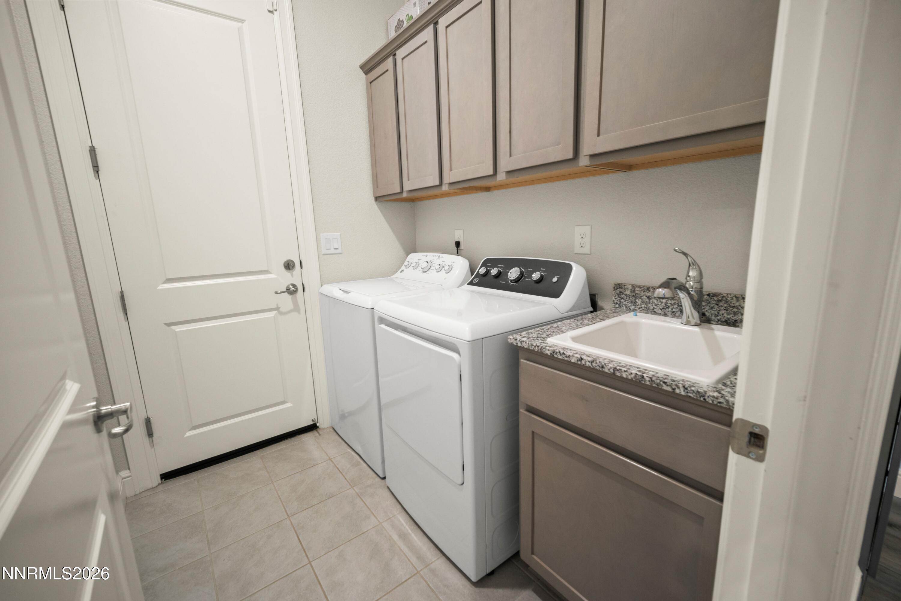 690 Rose Lane Property Photo 15