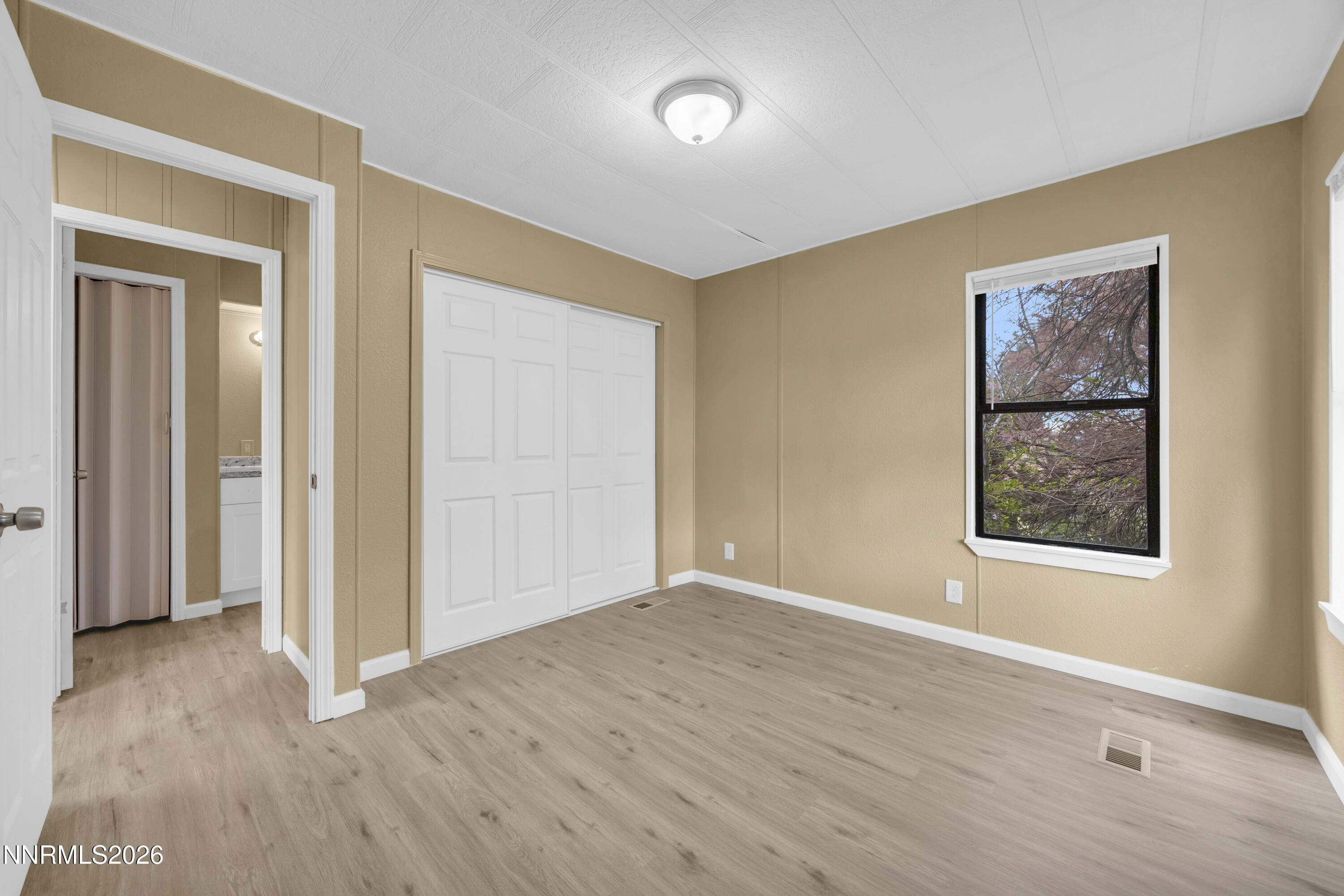 5908 Middle Fork Drive Property Photo 10