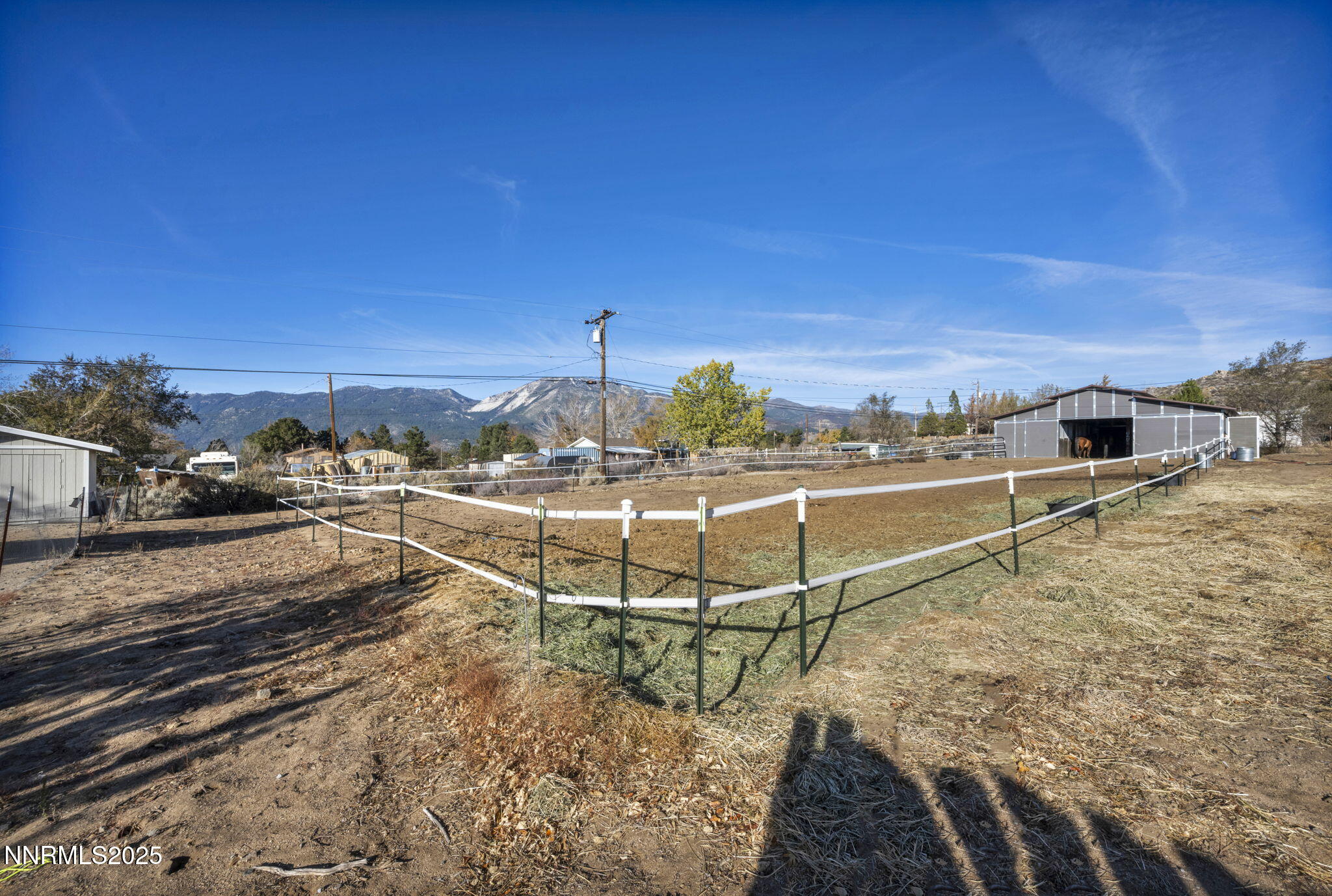 2075 Buckskin Drive Property Photo 6